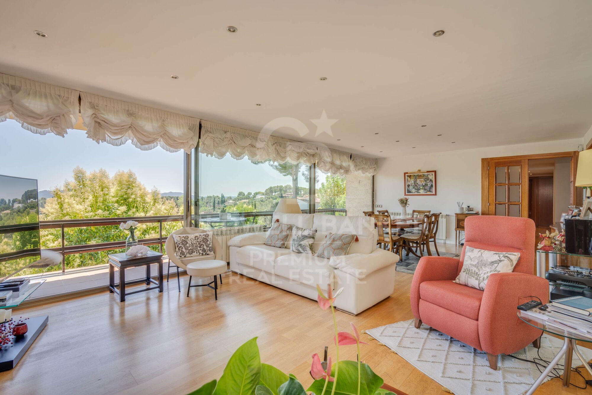 Casa en una sola planta con vistas espectaculares en Bellaterra