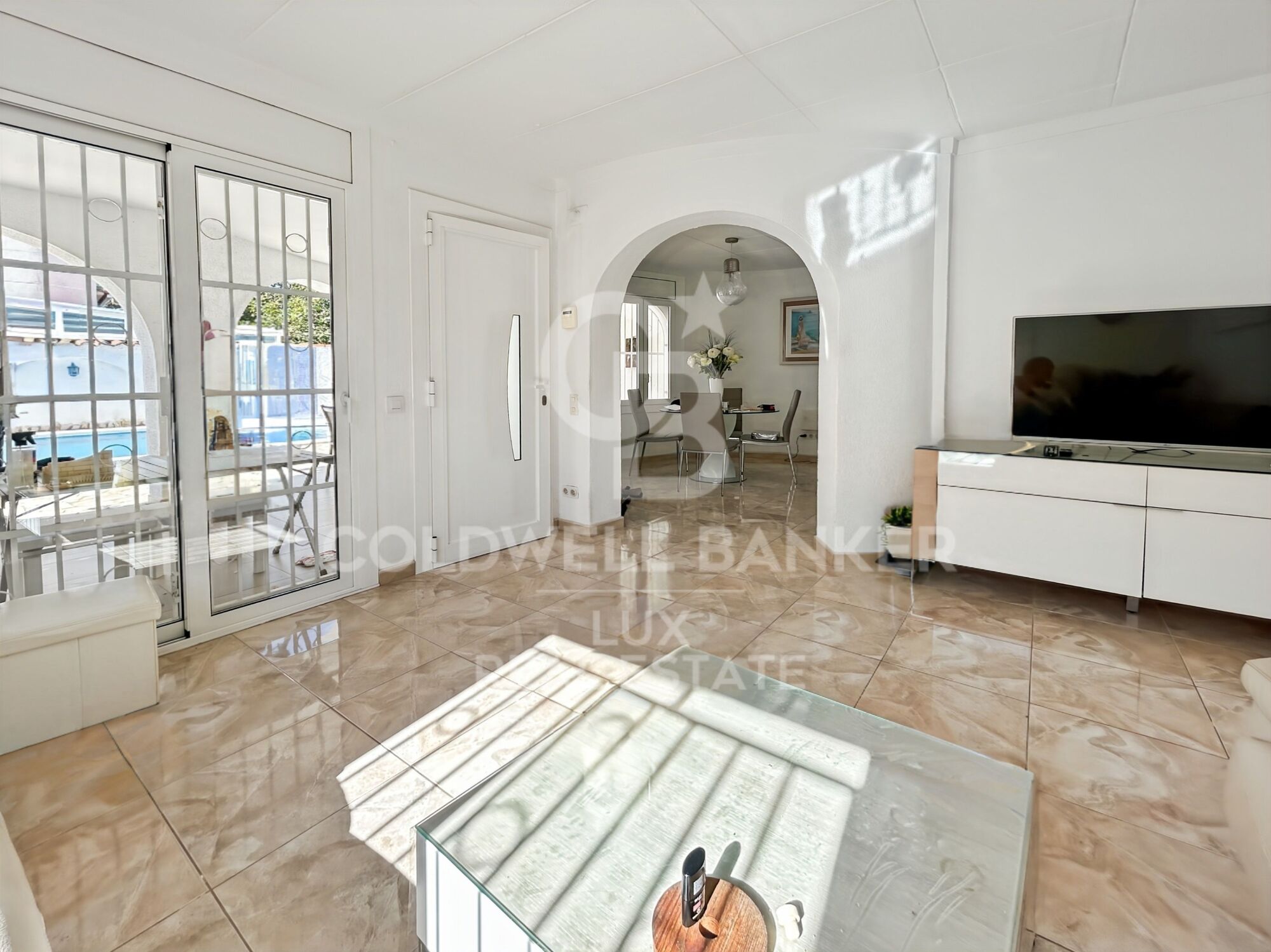 Casa con garaje y estudio independiente en Empuriabrava
