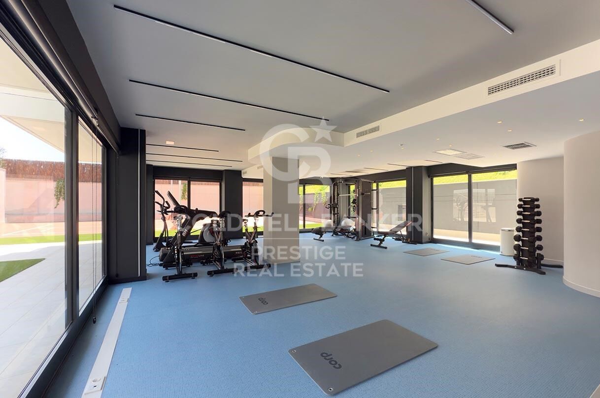 Neubauwohnungen in Sant Boi mit Terrasse, Pool und Fitnessraum