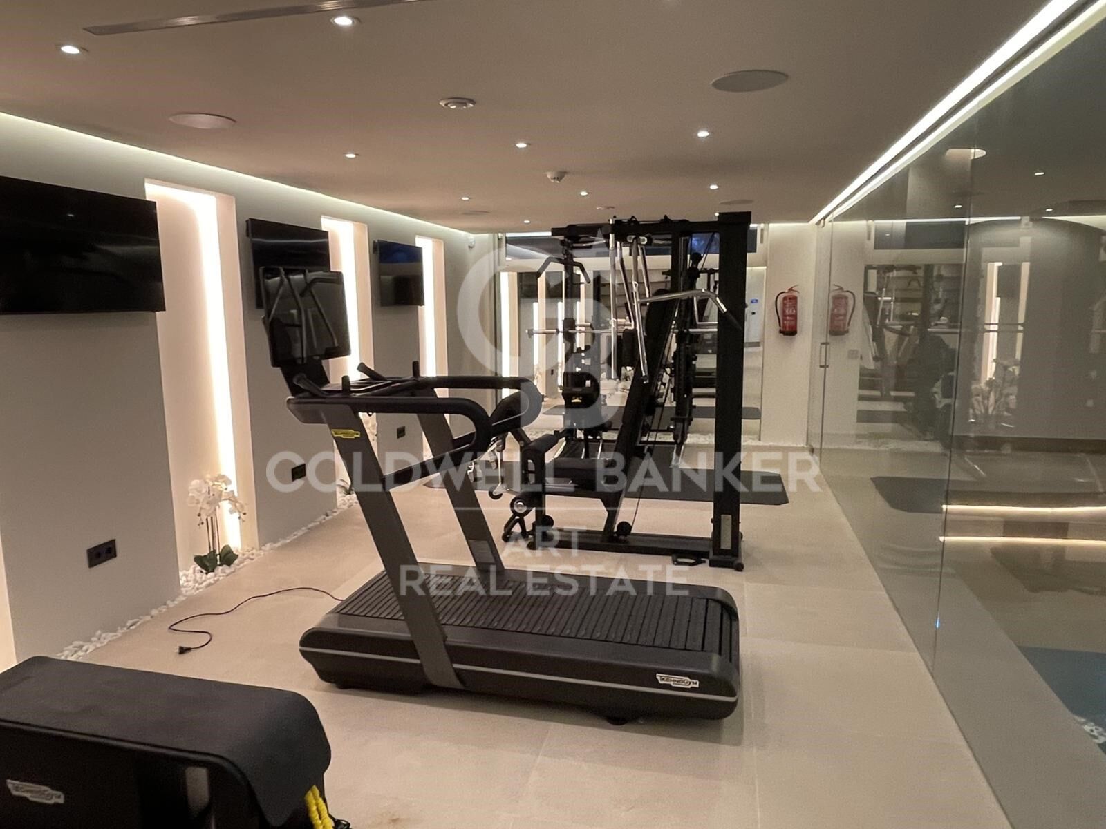 Spectacular luxury Roman villa in Sierra Blanca, Marbella