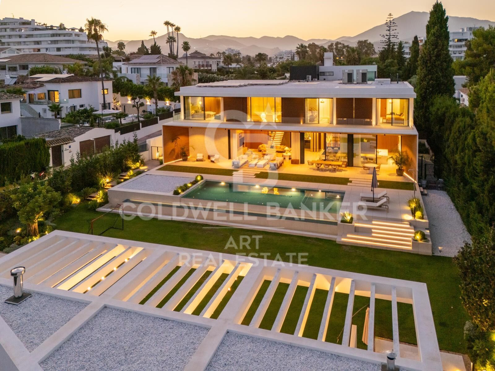 Moderne Eleganz in Guadalmina Alta, Marbella