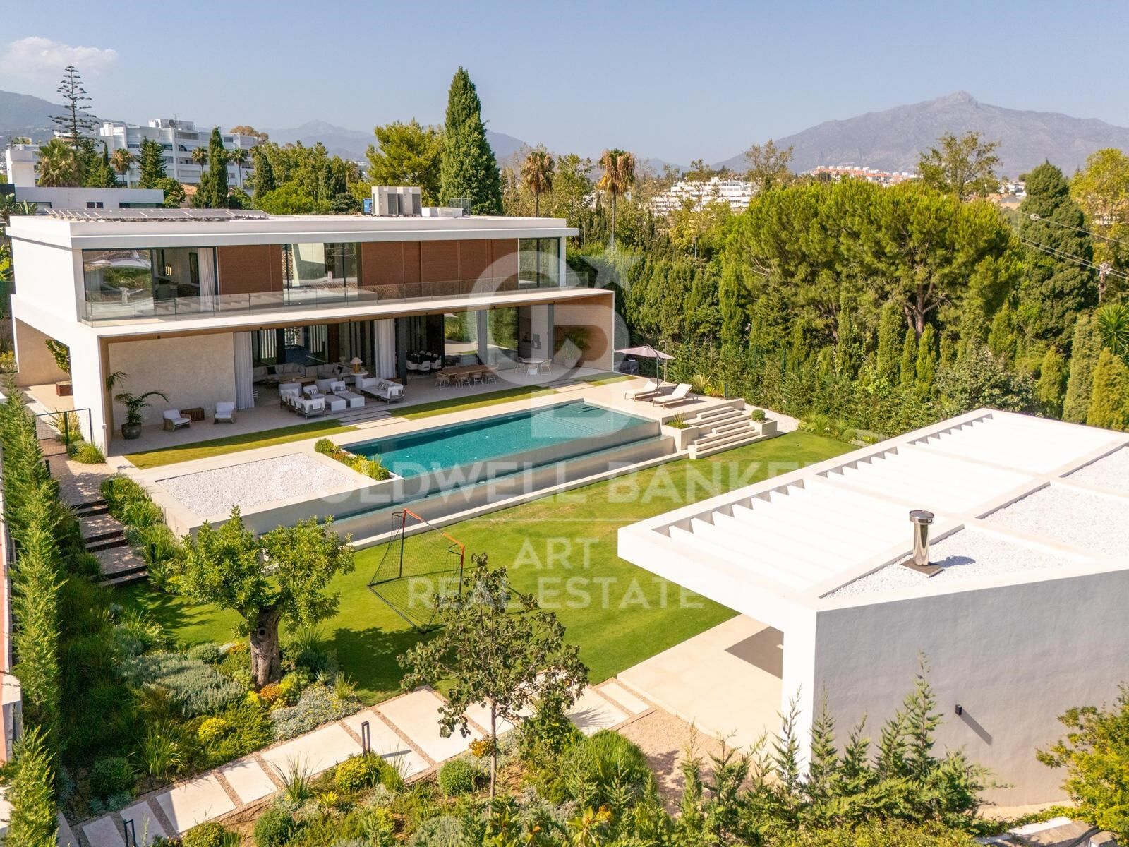 Modern Elegance in Guadalmina Alta, Marbella
