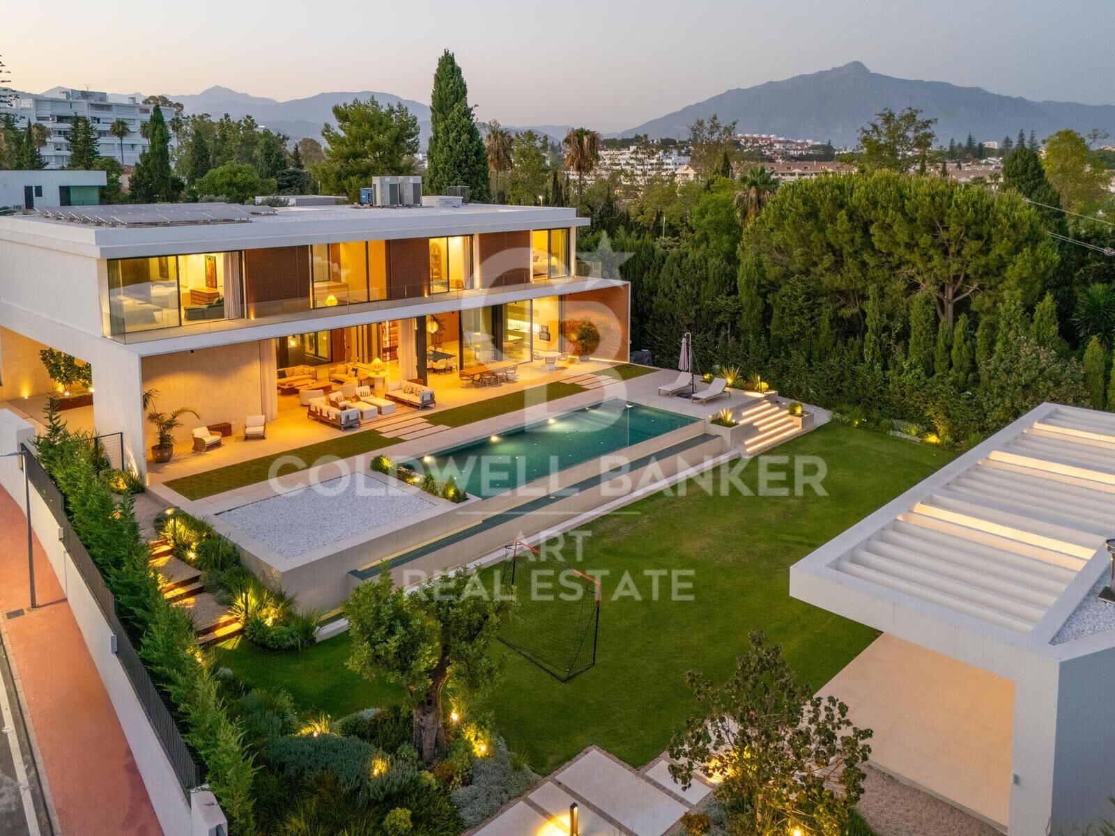Moderne Eleganz in Guadalmina Alta, Marbella