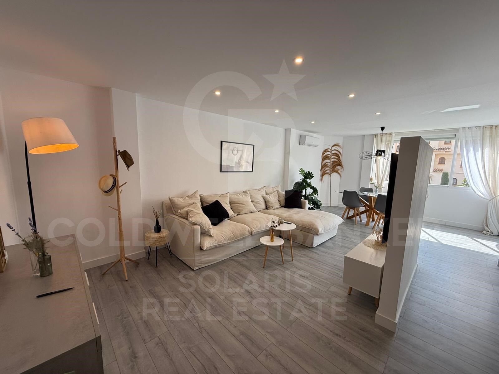 Apartamento totalmente reformado en Playa del Arenal - Jávea