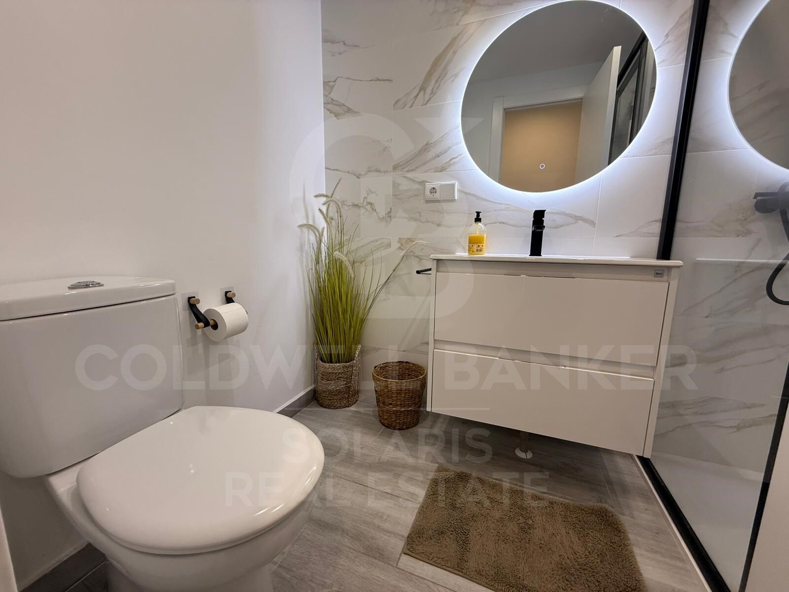 Apartamento totalmente reformado en Playa del Arenal - Jávea