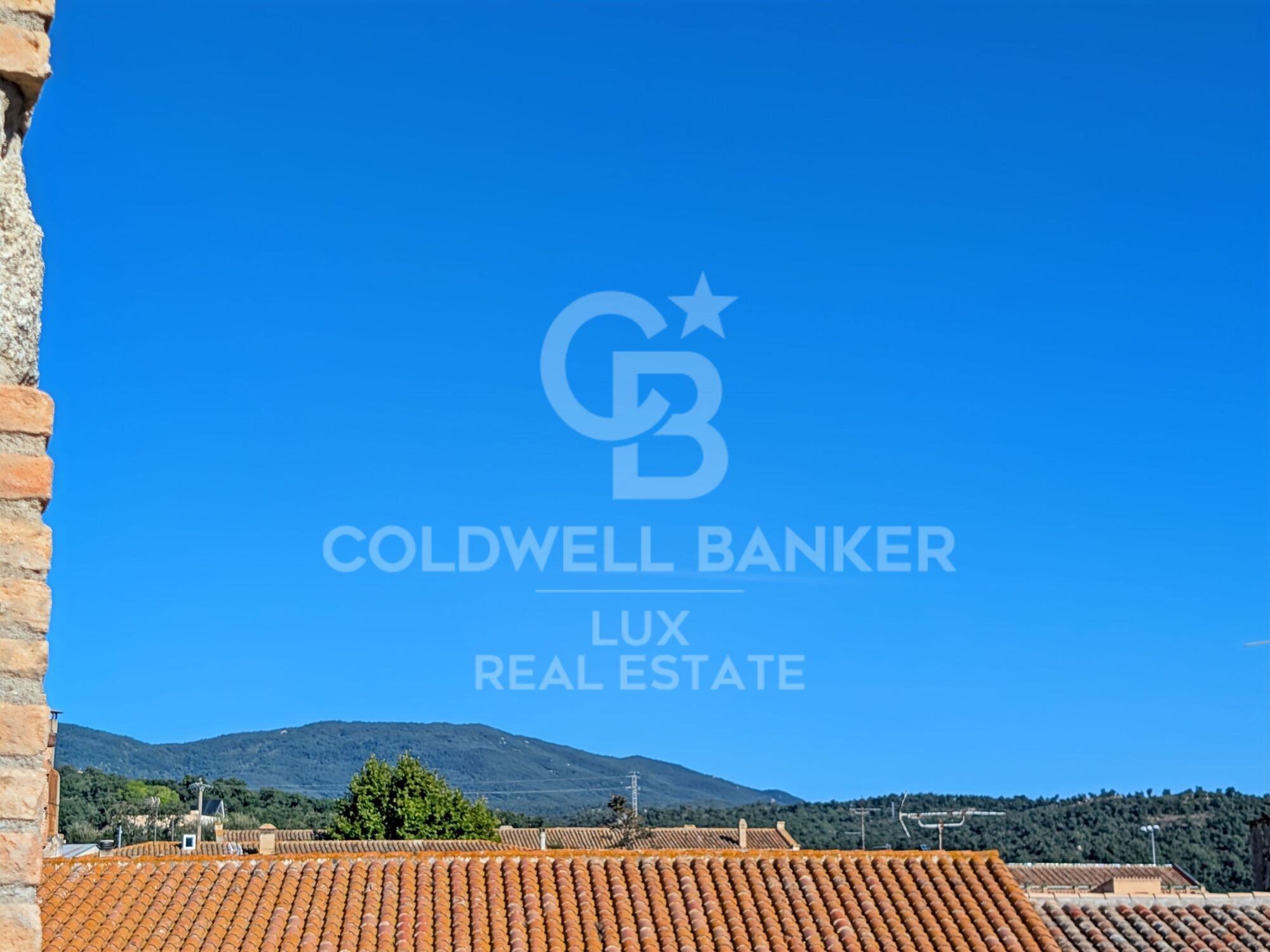 Restored 18th-century property with Catalan vaults in Agullana