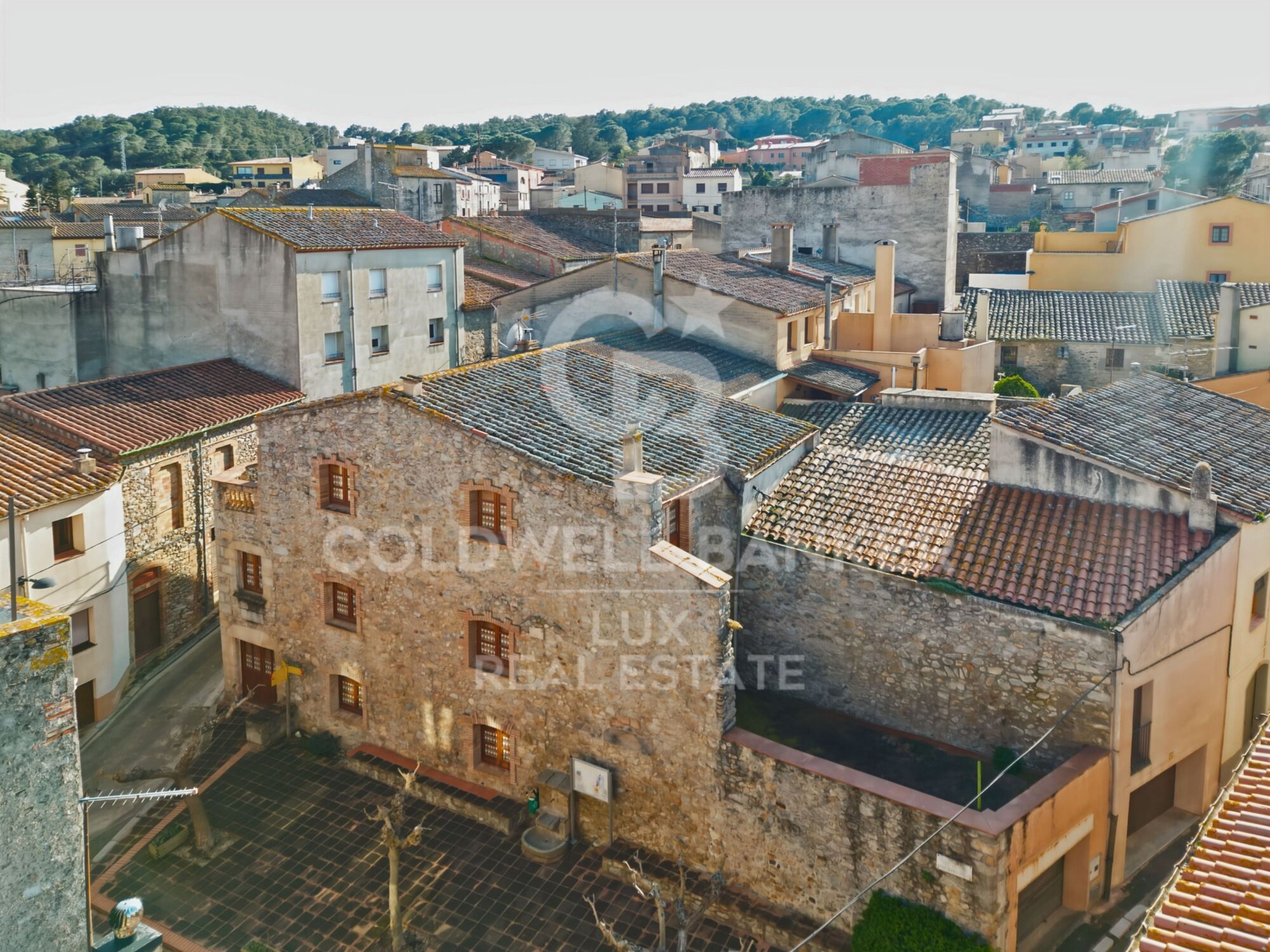 Restored 18th-century property with Catalan vaults in Agullana