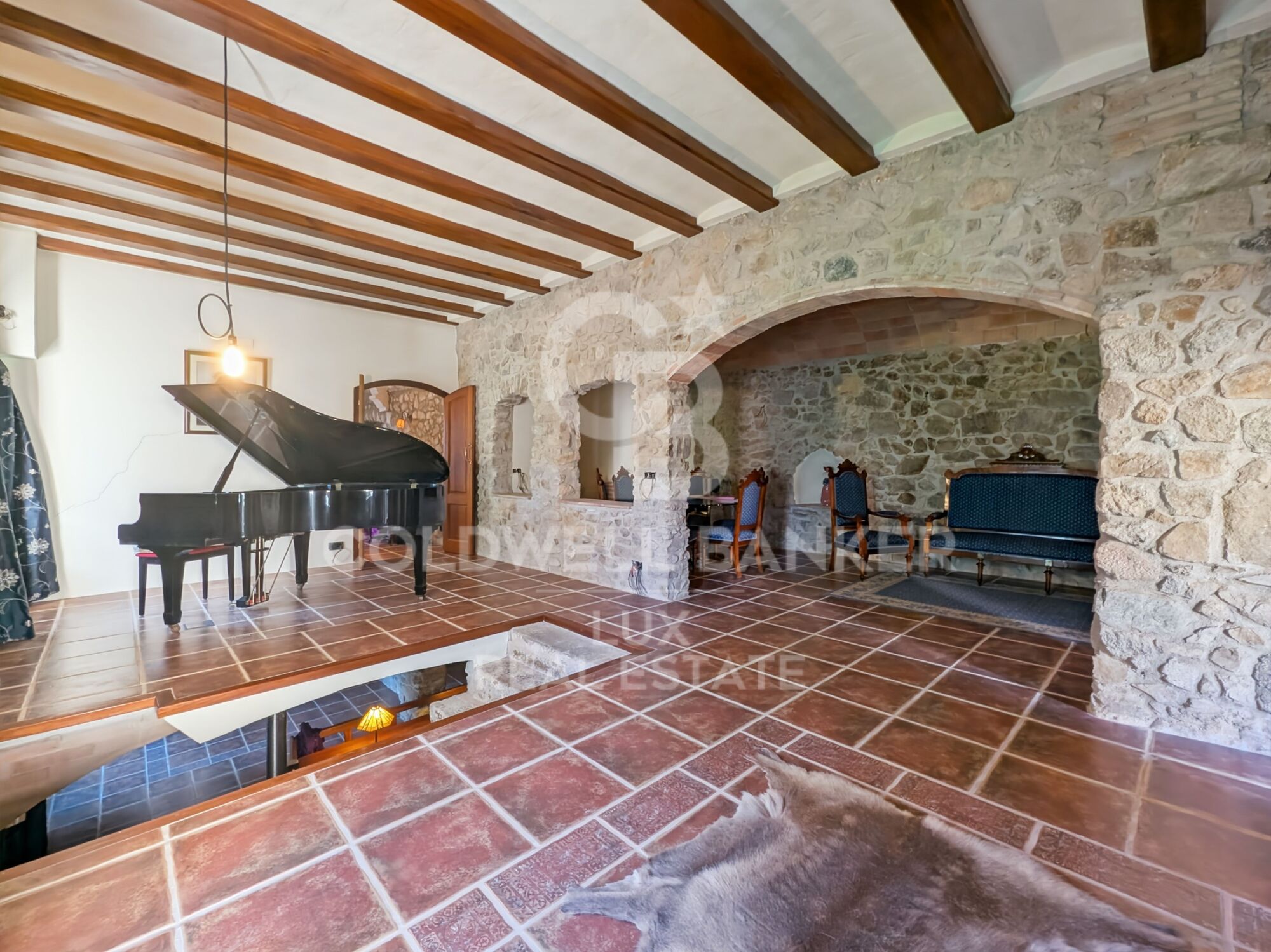 Restored 18th-century property with Catalan vaults in Agullana