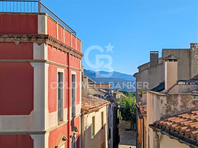 Renoviertes Anwesen aus dem 18. Jahrhundert mit katalanischen Gewölben in Agullana