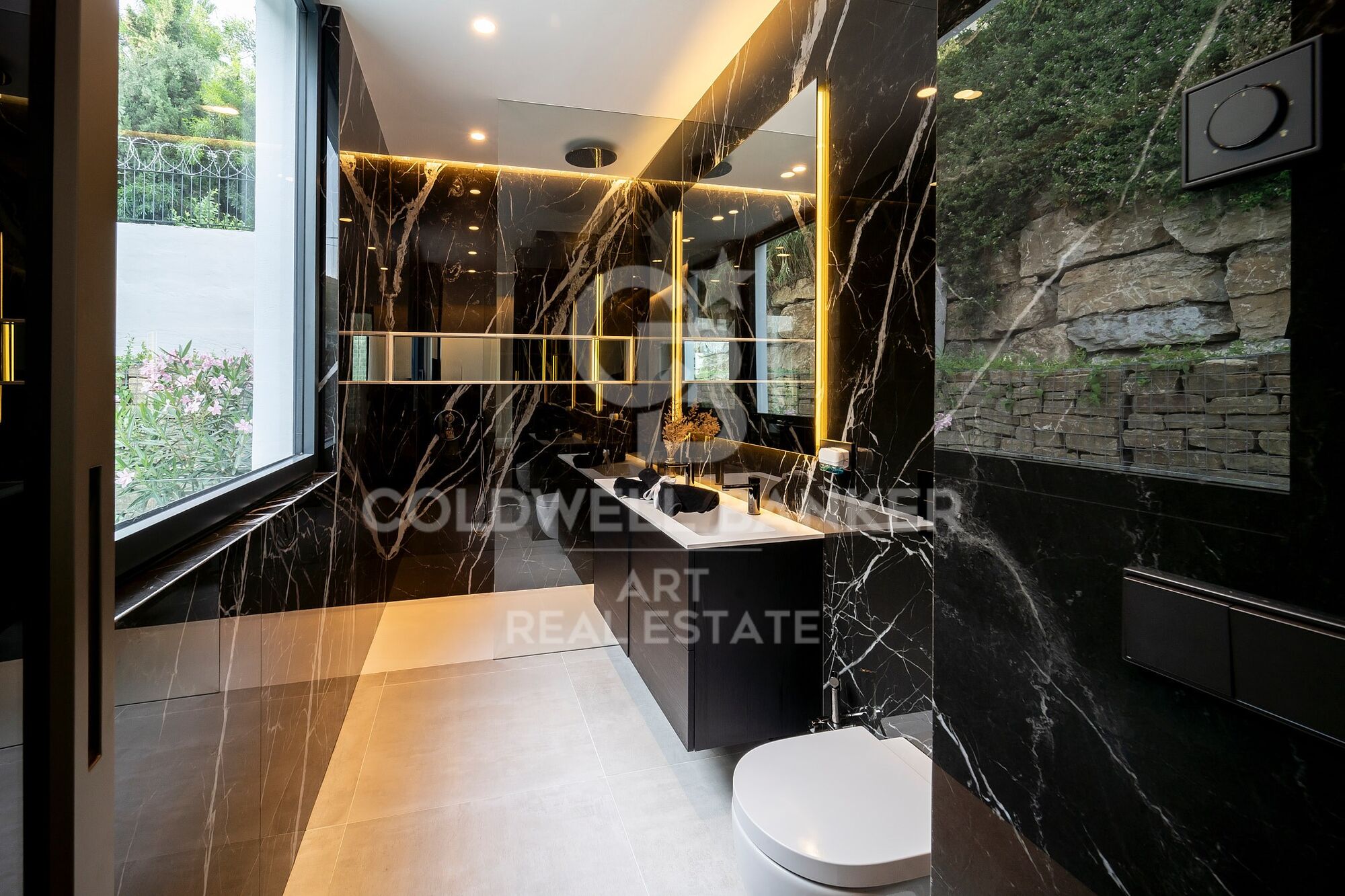 Luxuriöse moderne Villa in El Paraíso Alto