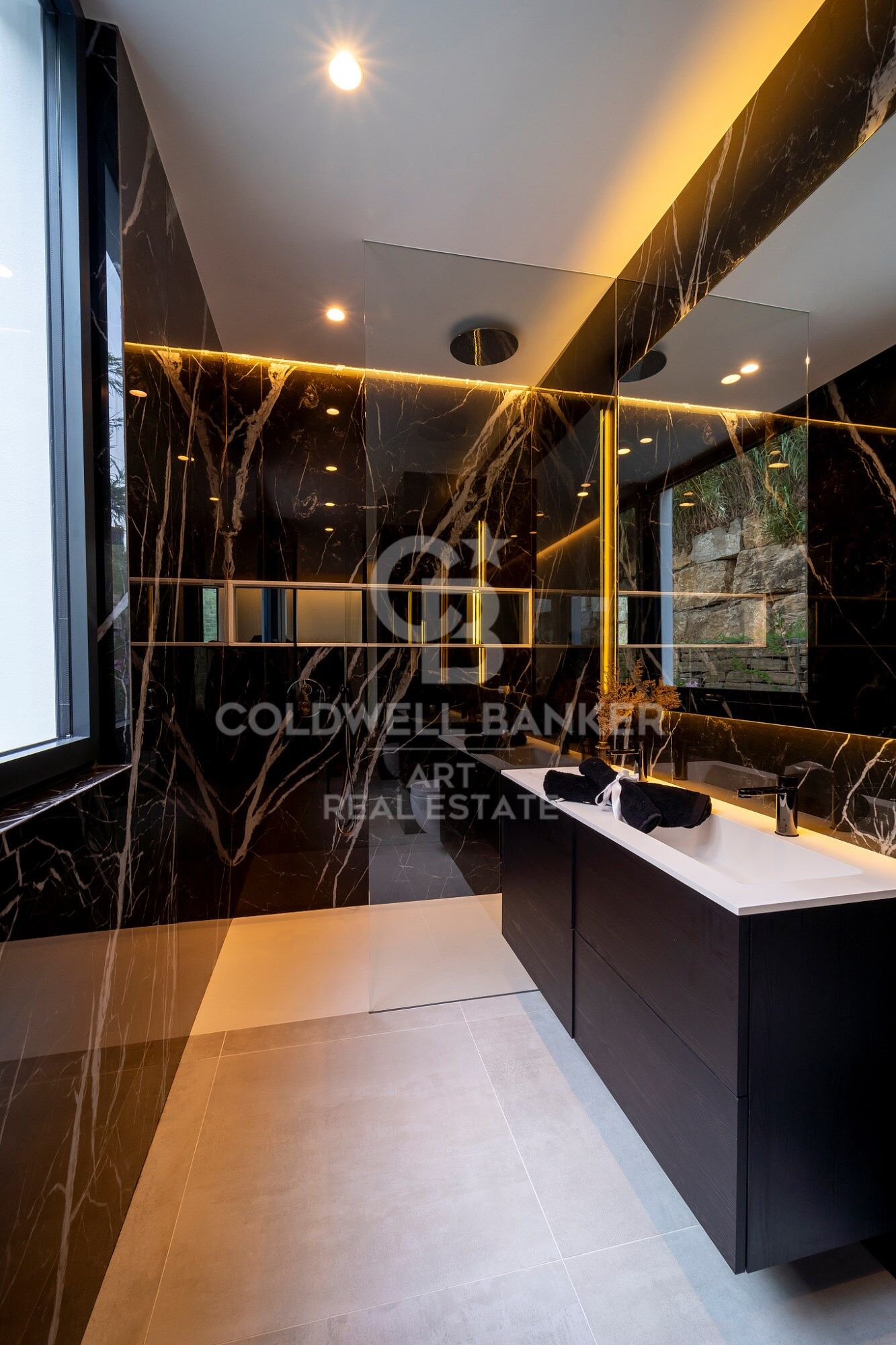 Villa contemporánea de lujo en El Paraíso Alto