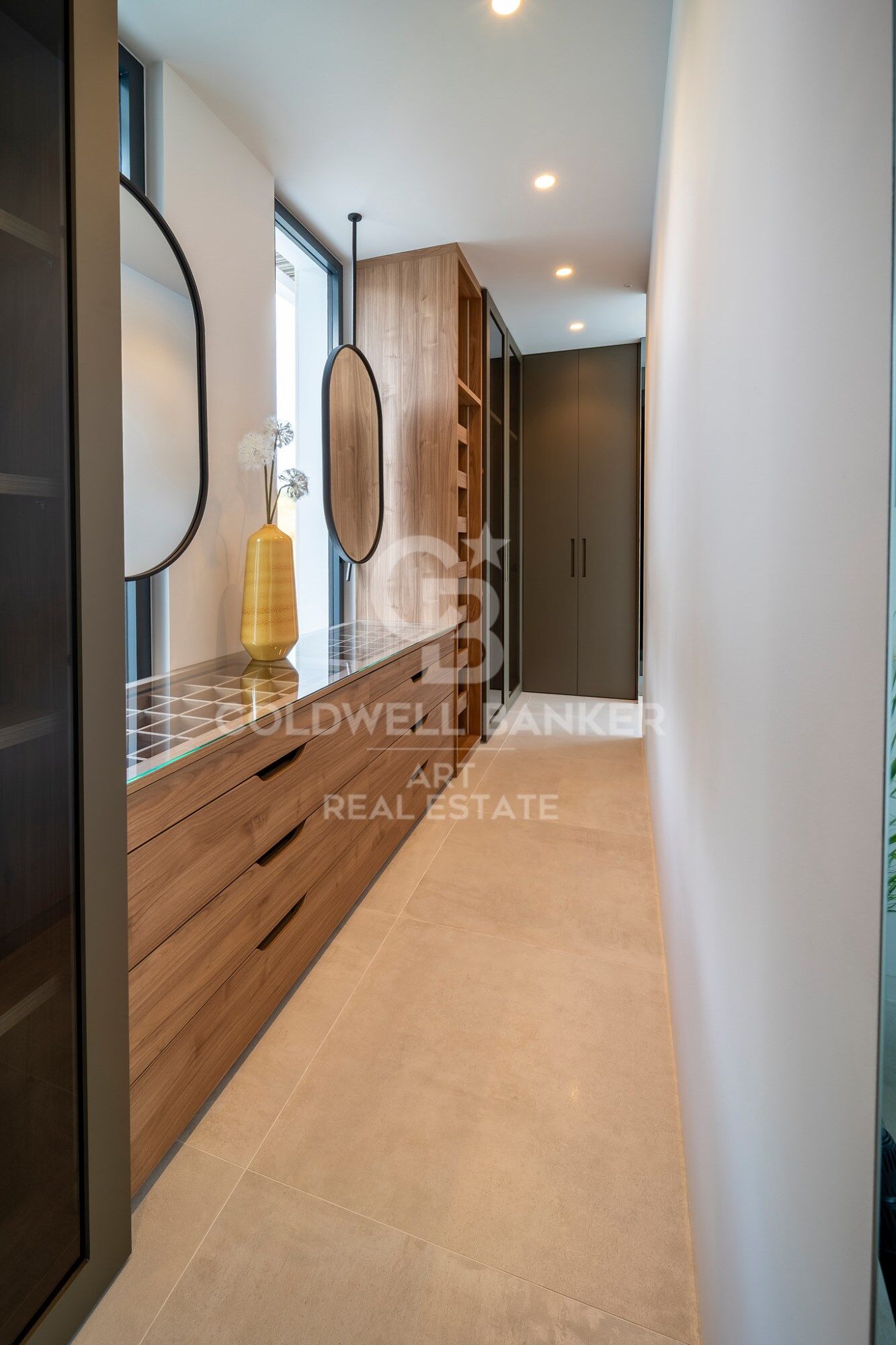 Luxury contemporary villa in El Paraíso Alto