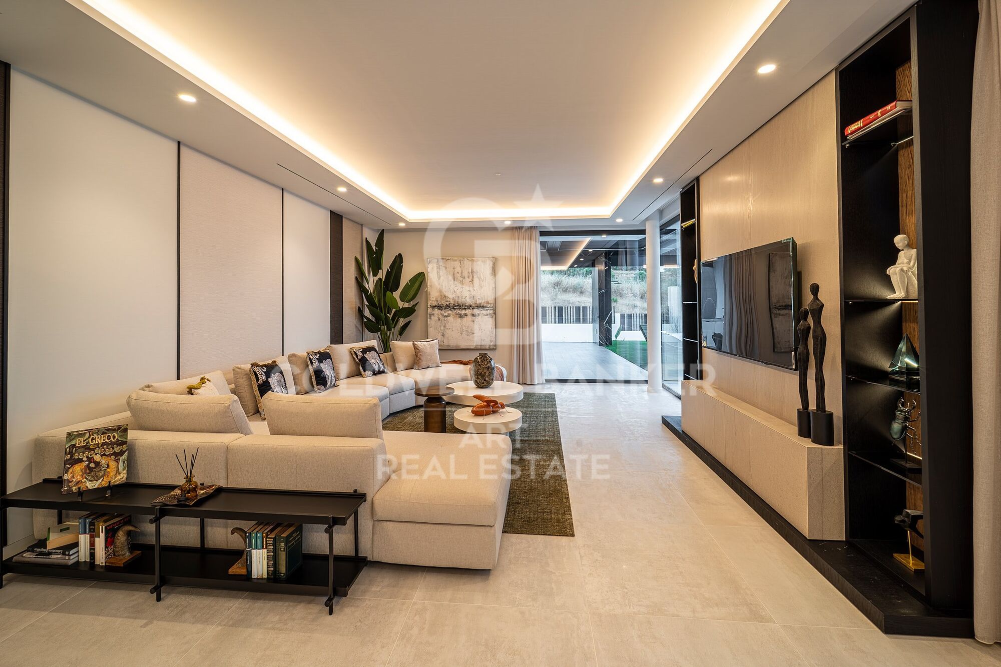 Luxuriöse moderne Villa in El Paraíso Alto