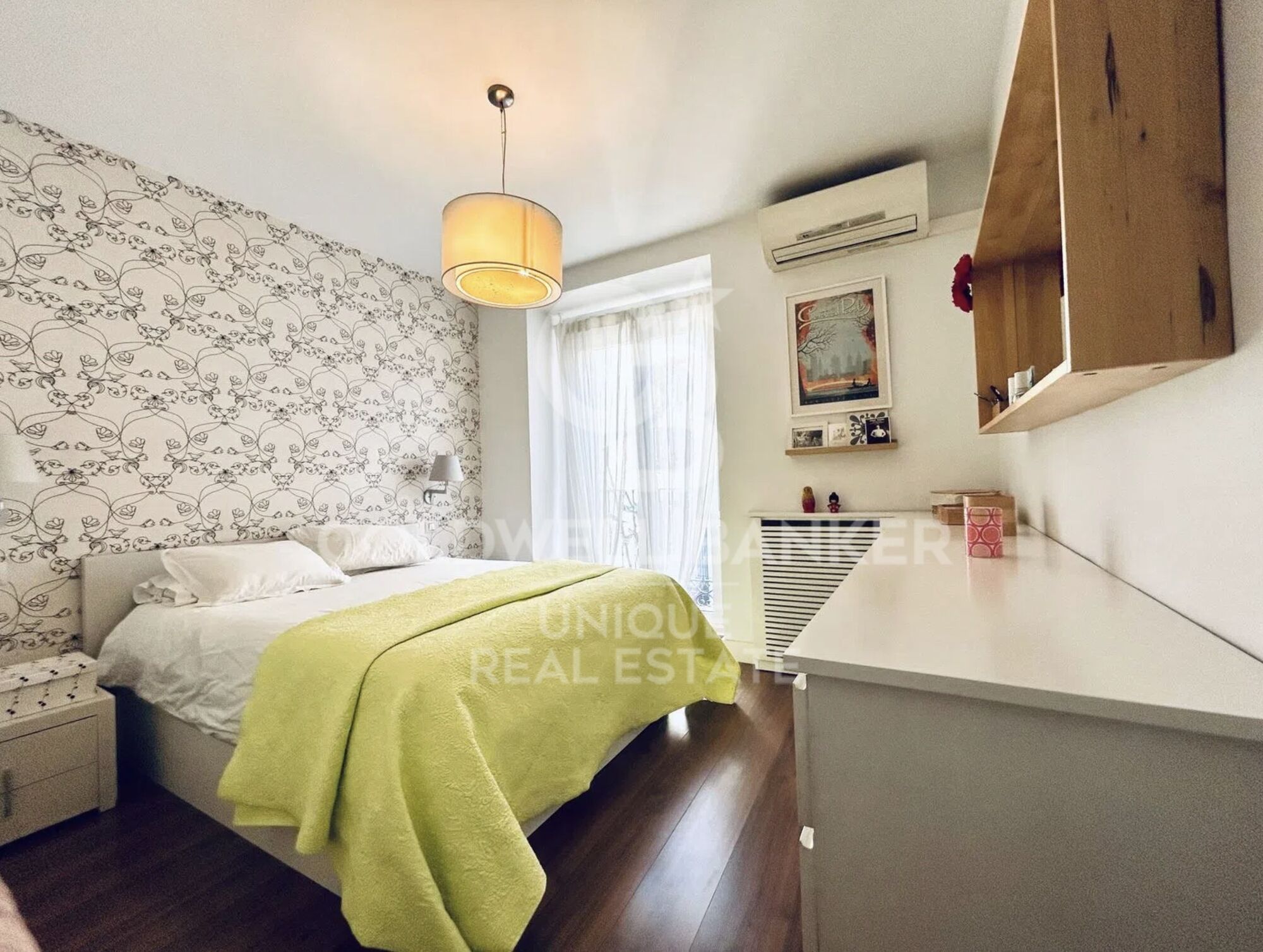 Renovated exterior flat with 2 bedrooms with 3 balconies in Malasaña, Madrid