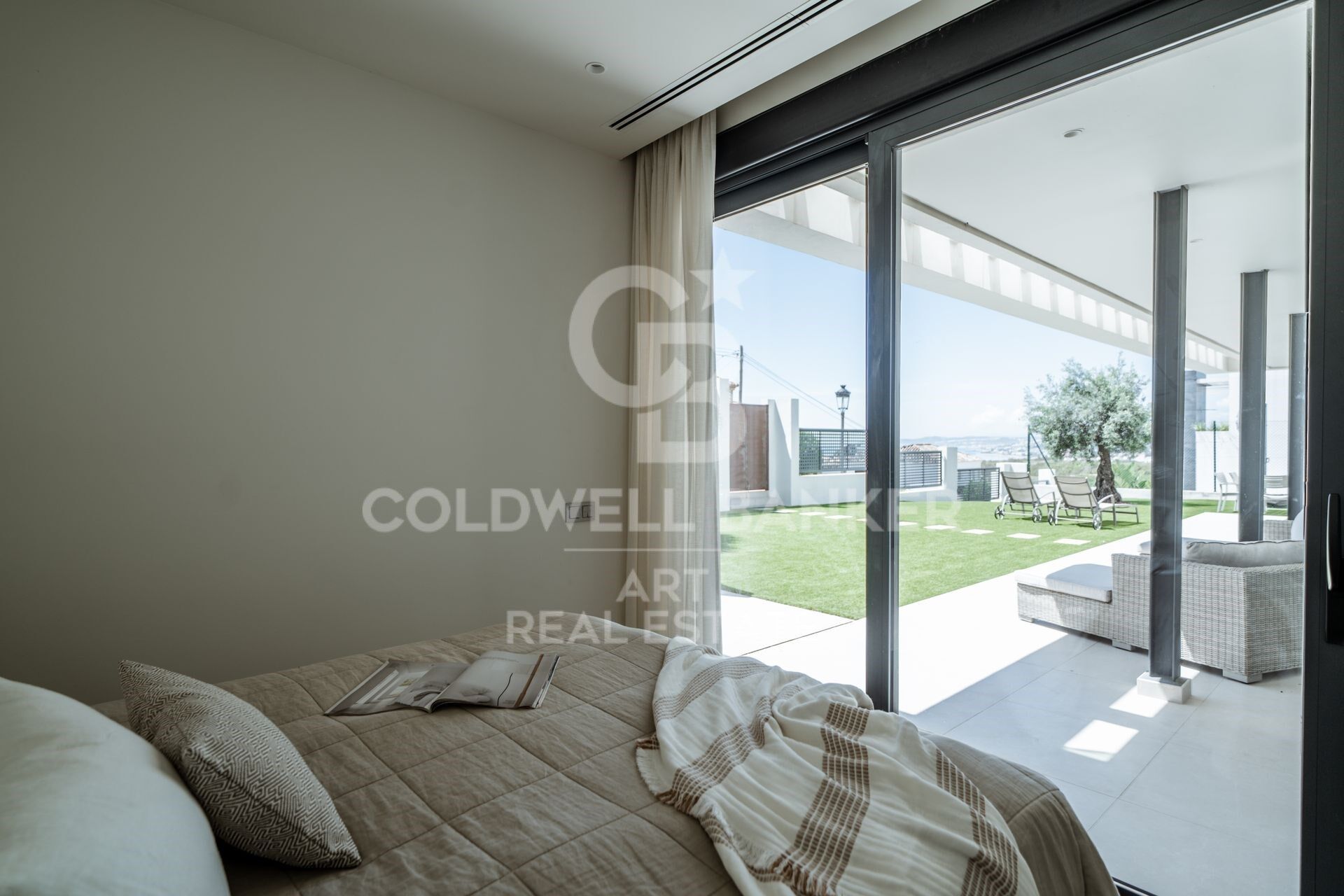 Luxusvilla mit Panoramablick auf das Meer in Esteponas prestigeträchtiger Gegend Seghers