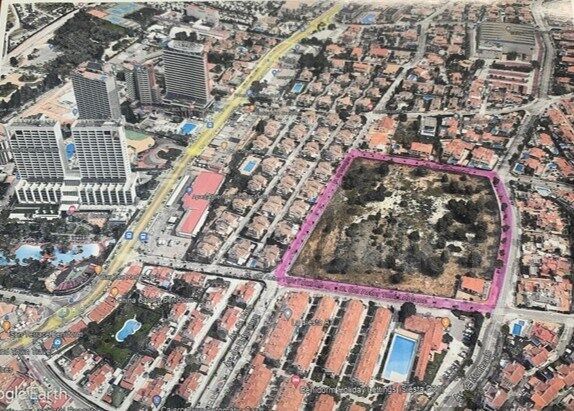 Terrain urbain pour 44 villas de luxe - Rentabilité élevée