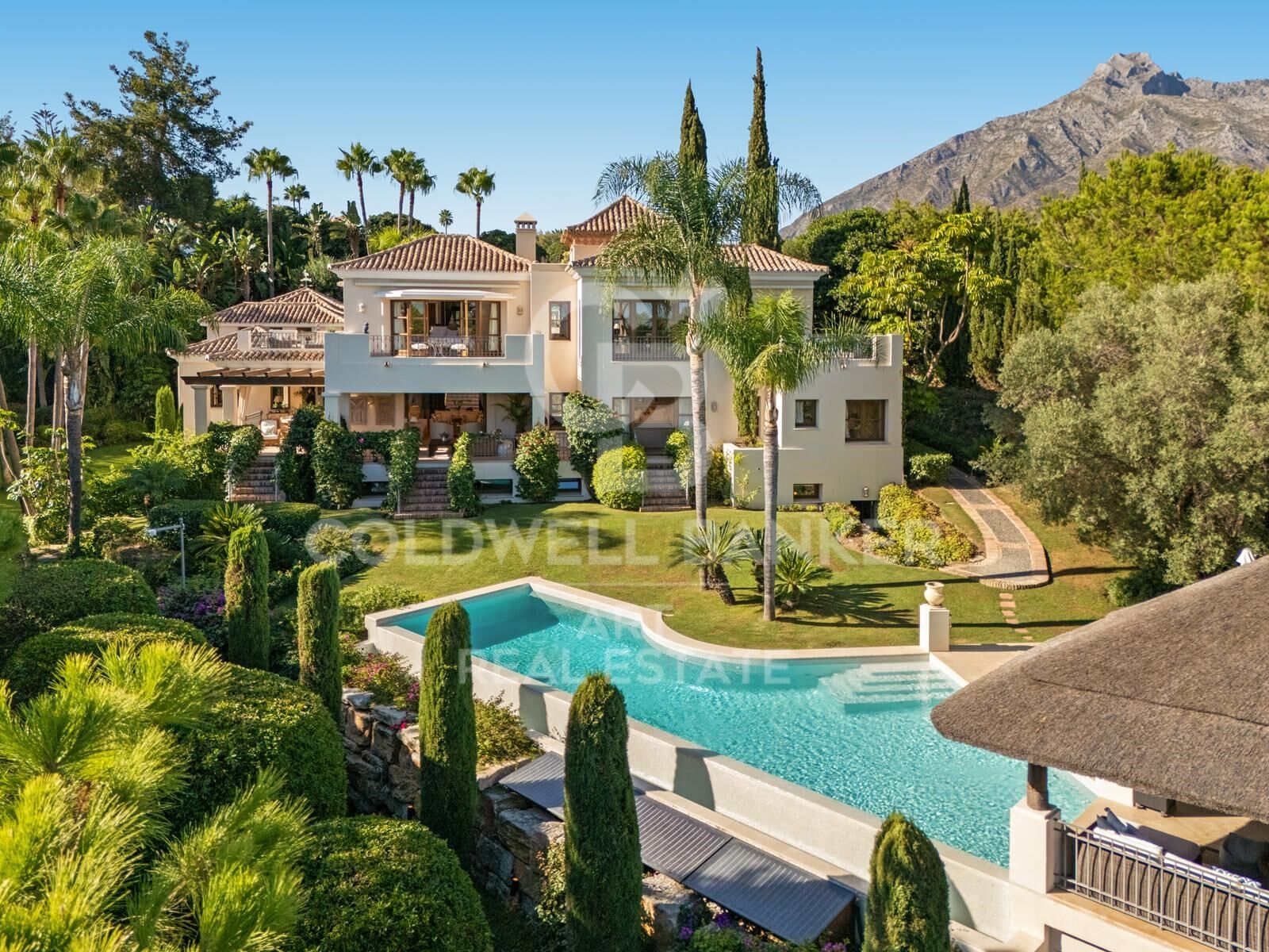Außergewöhnliche andalusische Villa im Herzen der Goldenen Meile von Marbella