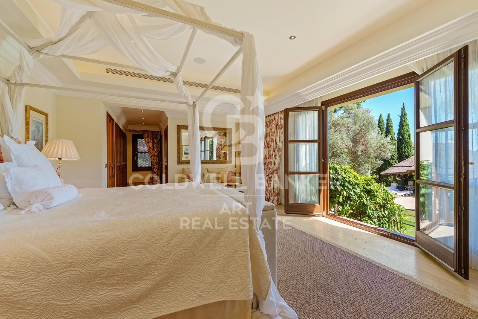 Außergewöhnliche andalusische Villa im Herzen der Goldenen Meile von Marbella