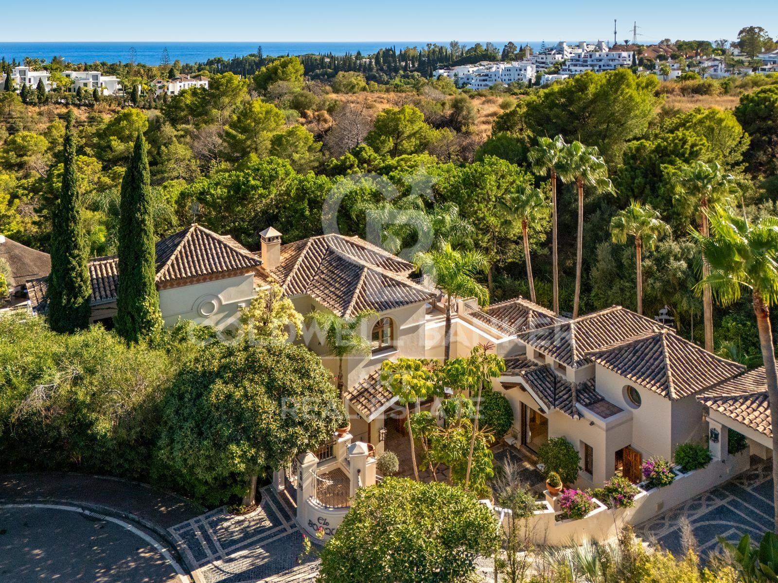 Außergewöhnliche andalusische Villa im Herzen der Goldenen Meile von Marbella
