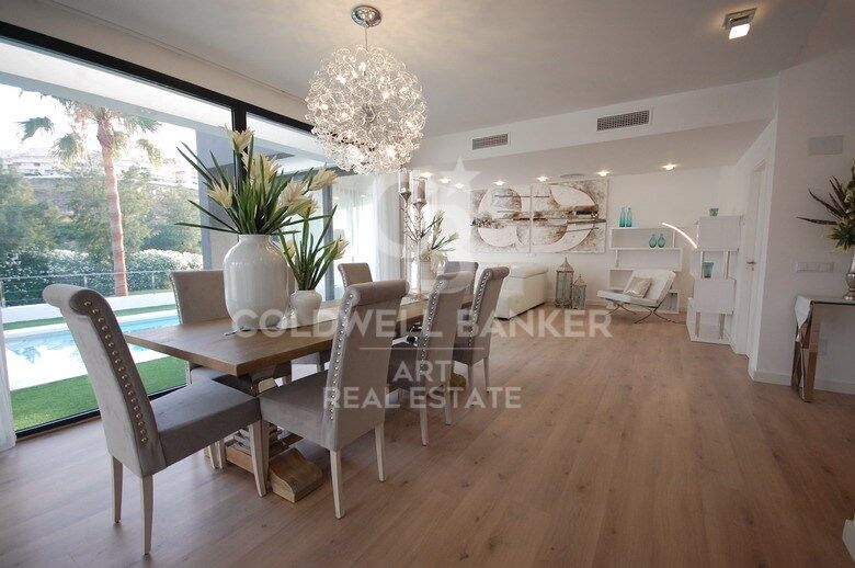 Elegante y serena: una villa moderna en Valle Romano, Estepona