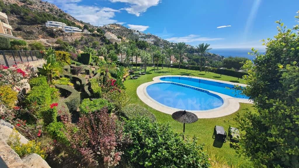 Ático de lujo con vistas panorámicas al mediterráneo en Altea Hills