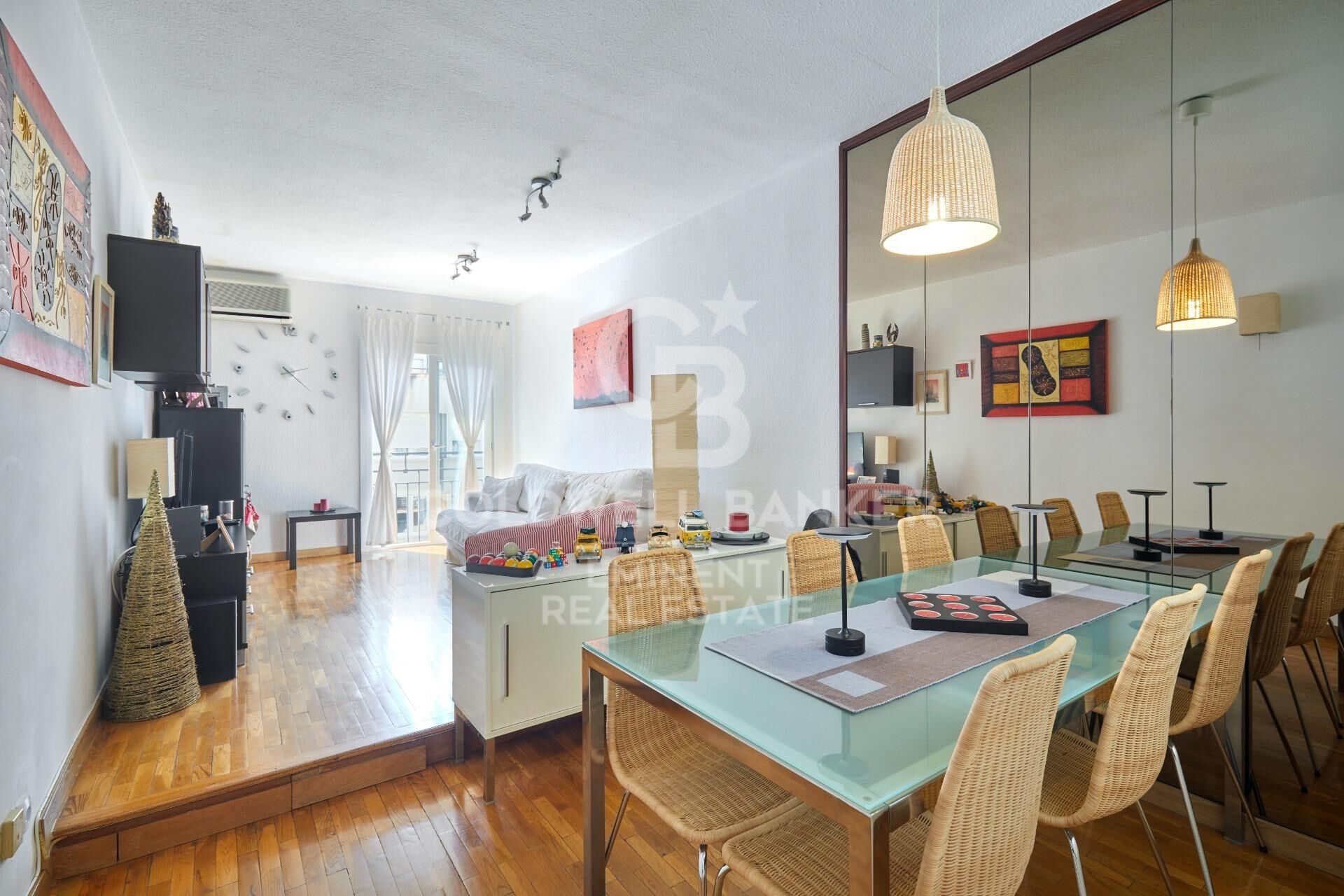 Appartement rénové et lumineux avec balcon et vue sur la Sagrada Família