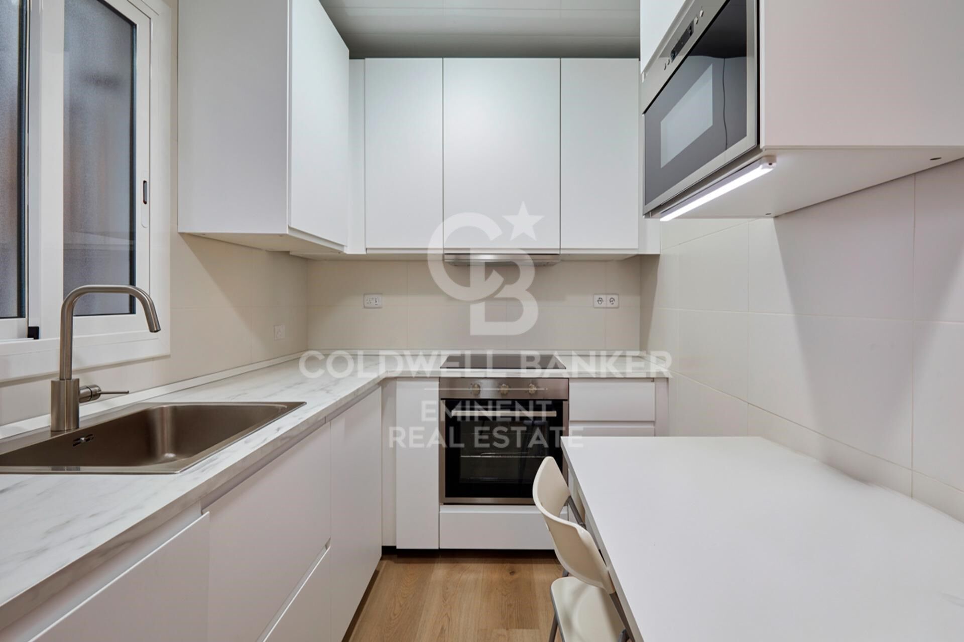 Appartement rénové et lumineux avec balcon et vue sur la Sagrada Família