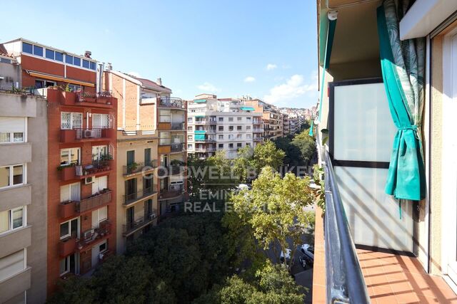 Appartement rénové et lumineux avec balcon et vue sur la Sagrada Família