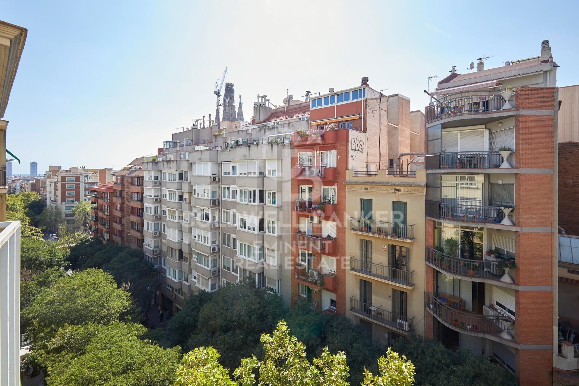 Vivienda reformada con LICENCIA turística junto a la Sagrada Familia