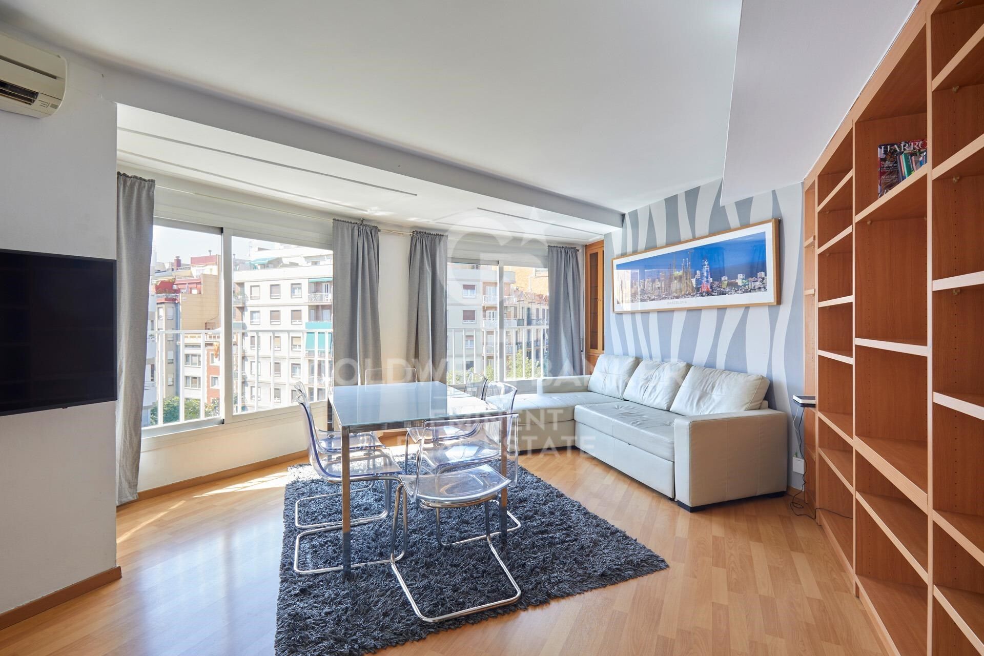 Renovated property with Tourist License near the Sagrada Familia