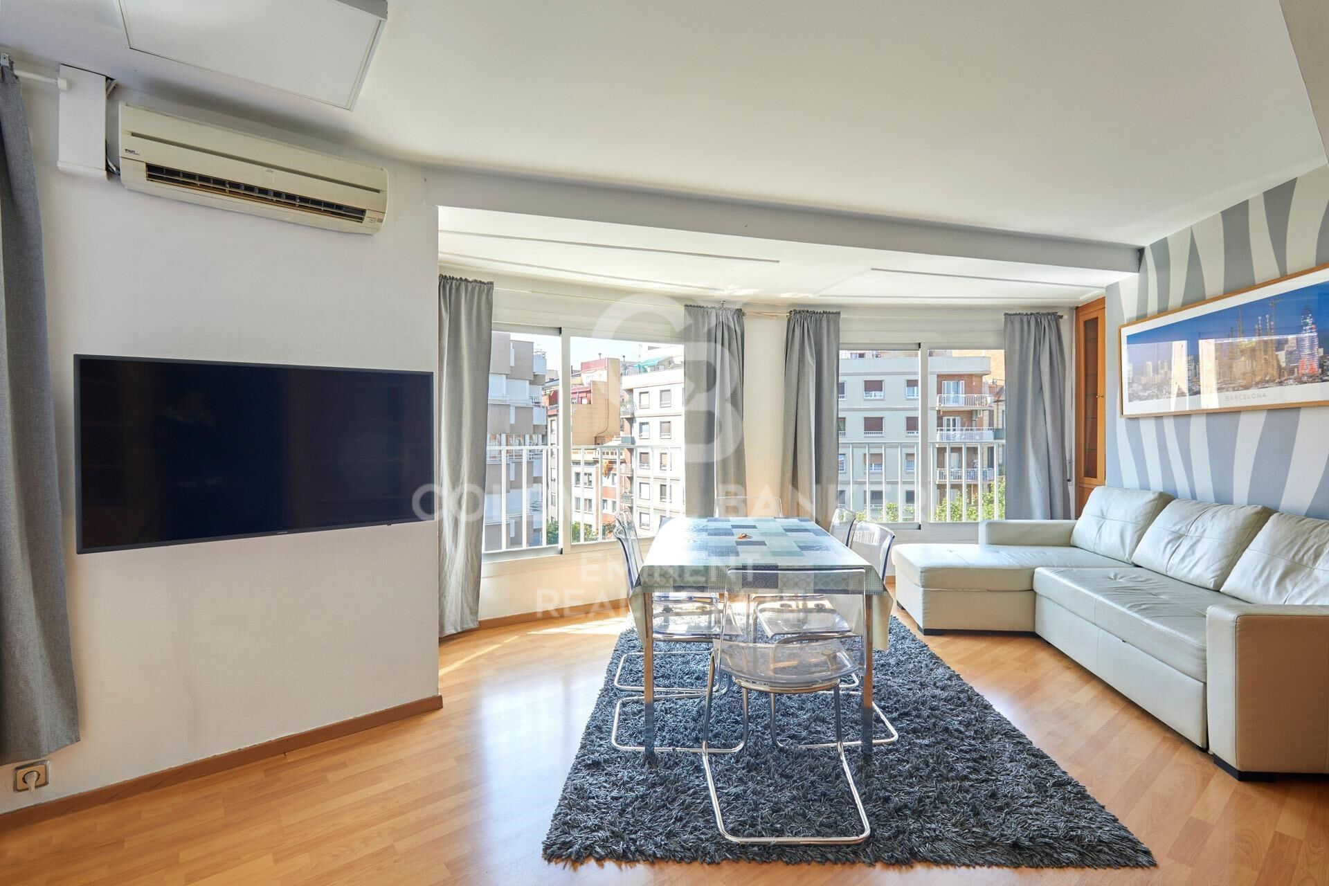 Logement rénové avec licence touristique près de la Sagrada Familia