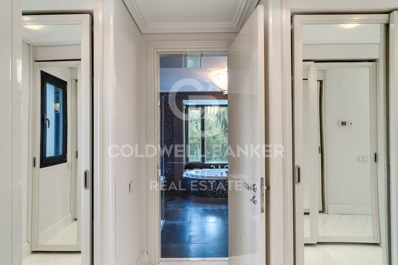 Wundervolle Luxusvilla in Lomas de Magna Marbella, Goldene Meile