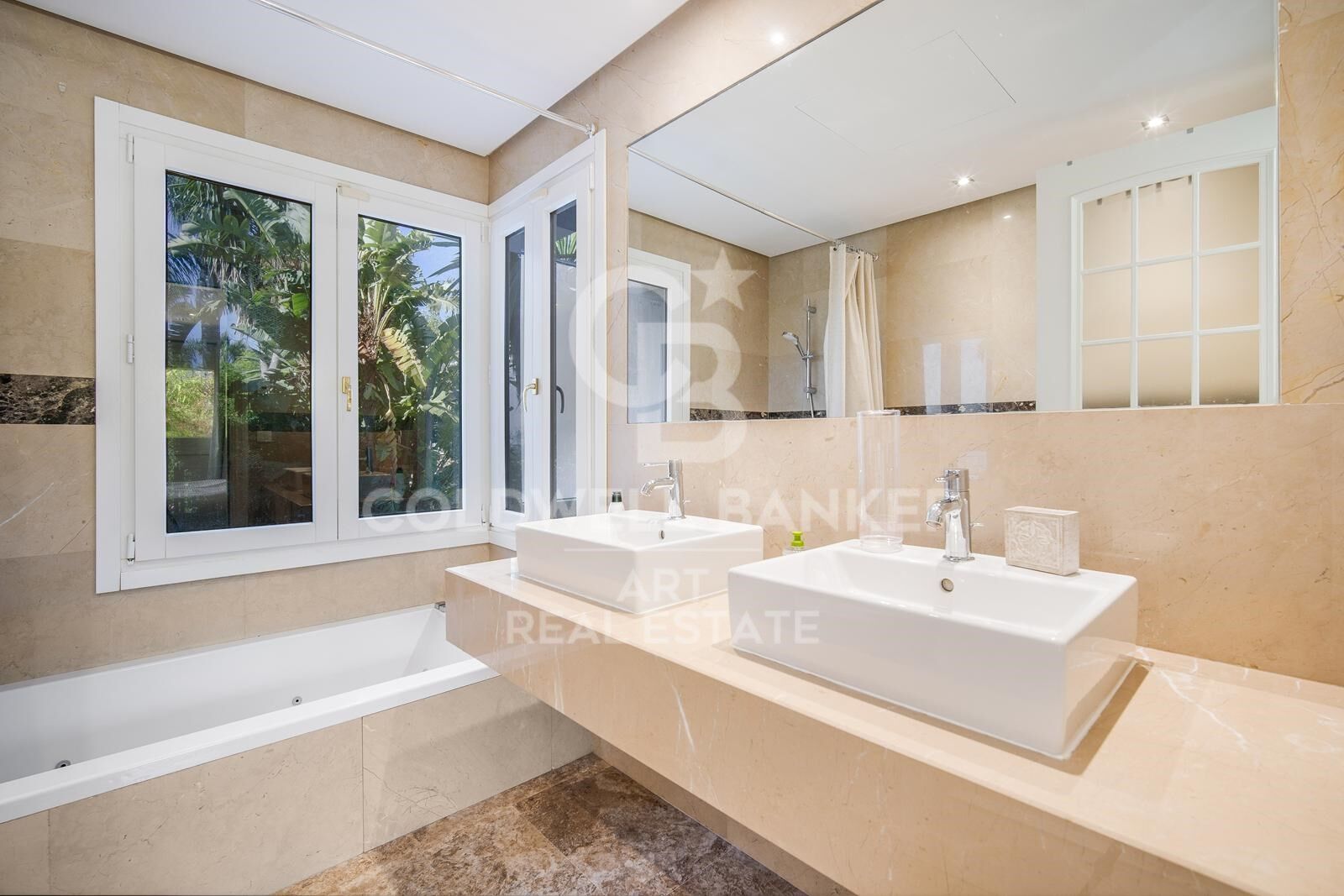 Villa de lujo en Lomas de Magna Marbella, Milla de Oro