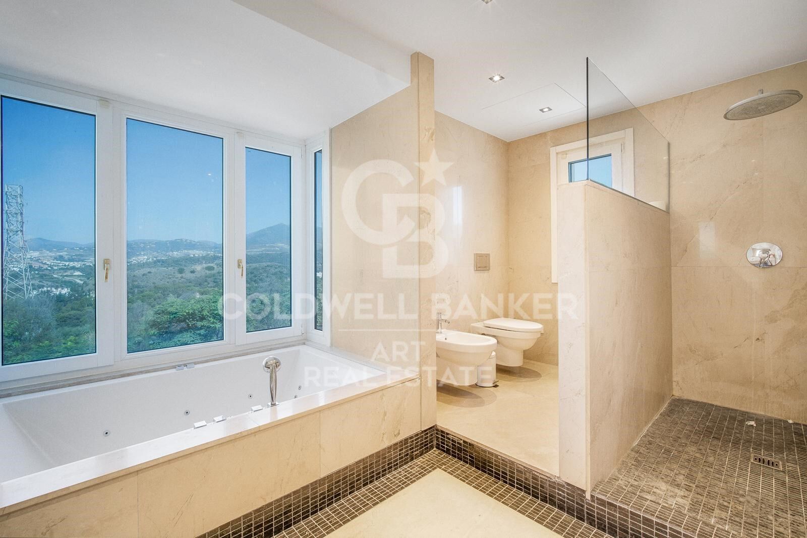 Luxusvilla in Lomas de Magna Marbella, Goldene Meile