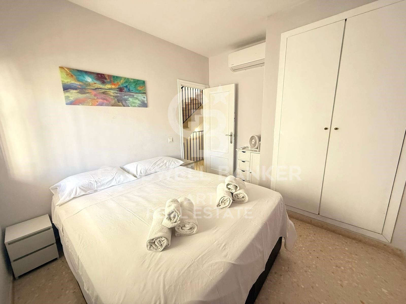 Charmant penthouse duplex à seulement 100m de la plage au cur d'Estepona, Costa del Sol