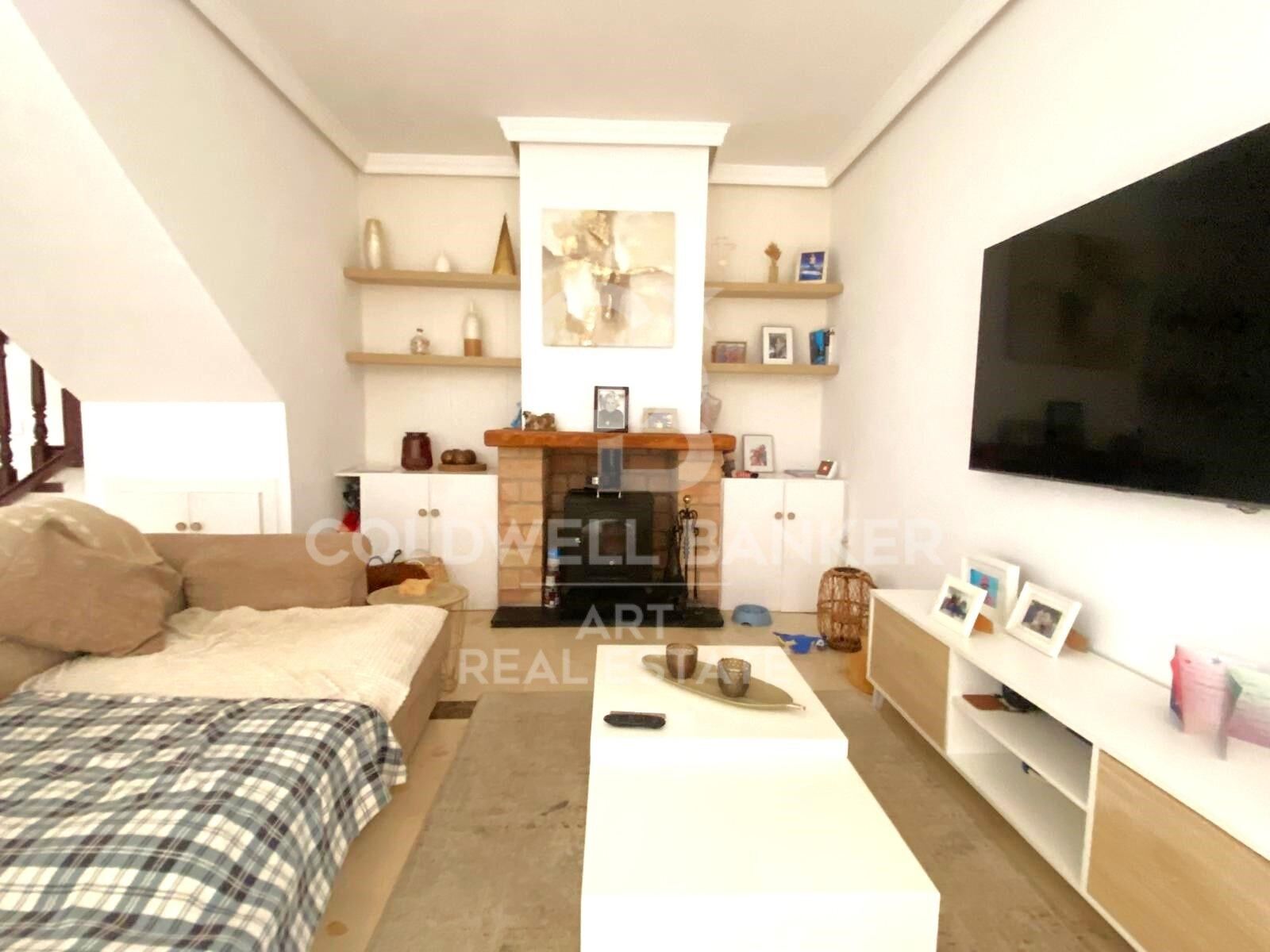 Elegant beachside townhouse in Estepona