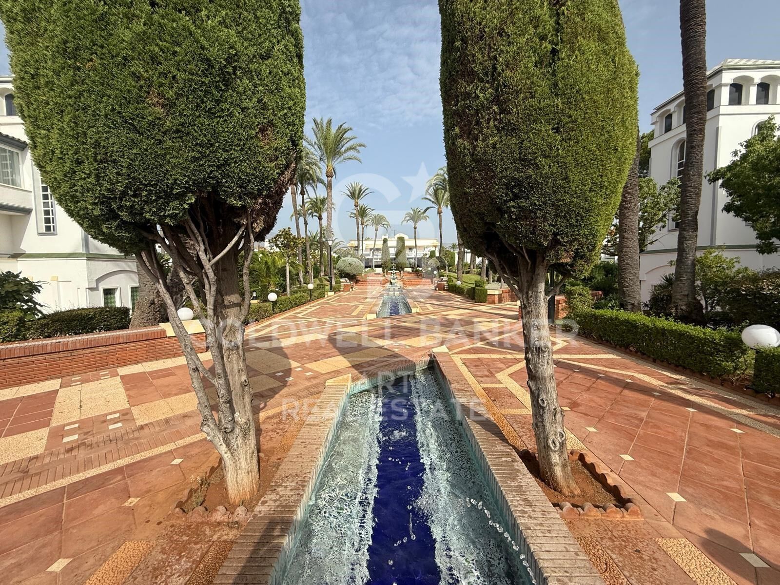 Charming ground floor apartment in Dominion Beach, Estepona