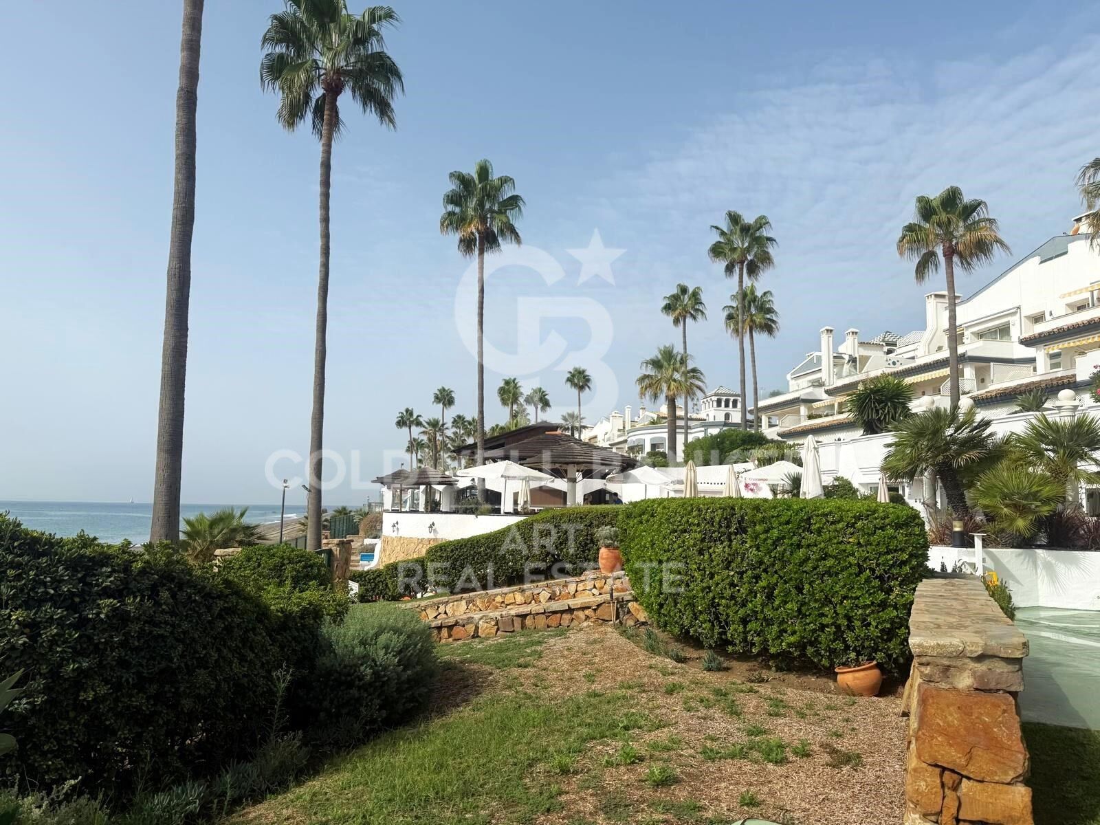Charming ground floor apartment in Dominion Beach, Estepona