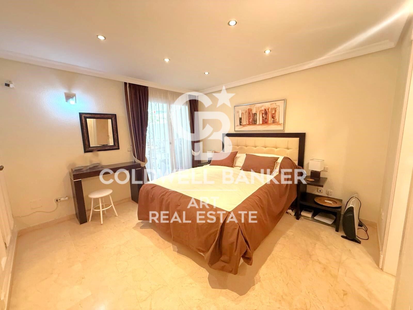 Charming ground floor apartment in Dominion Beach, Estepona