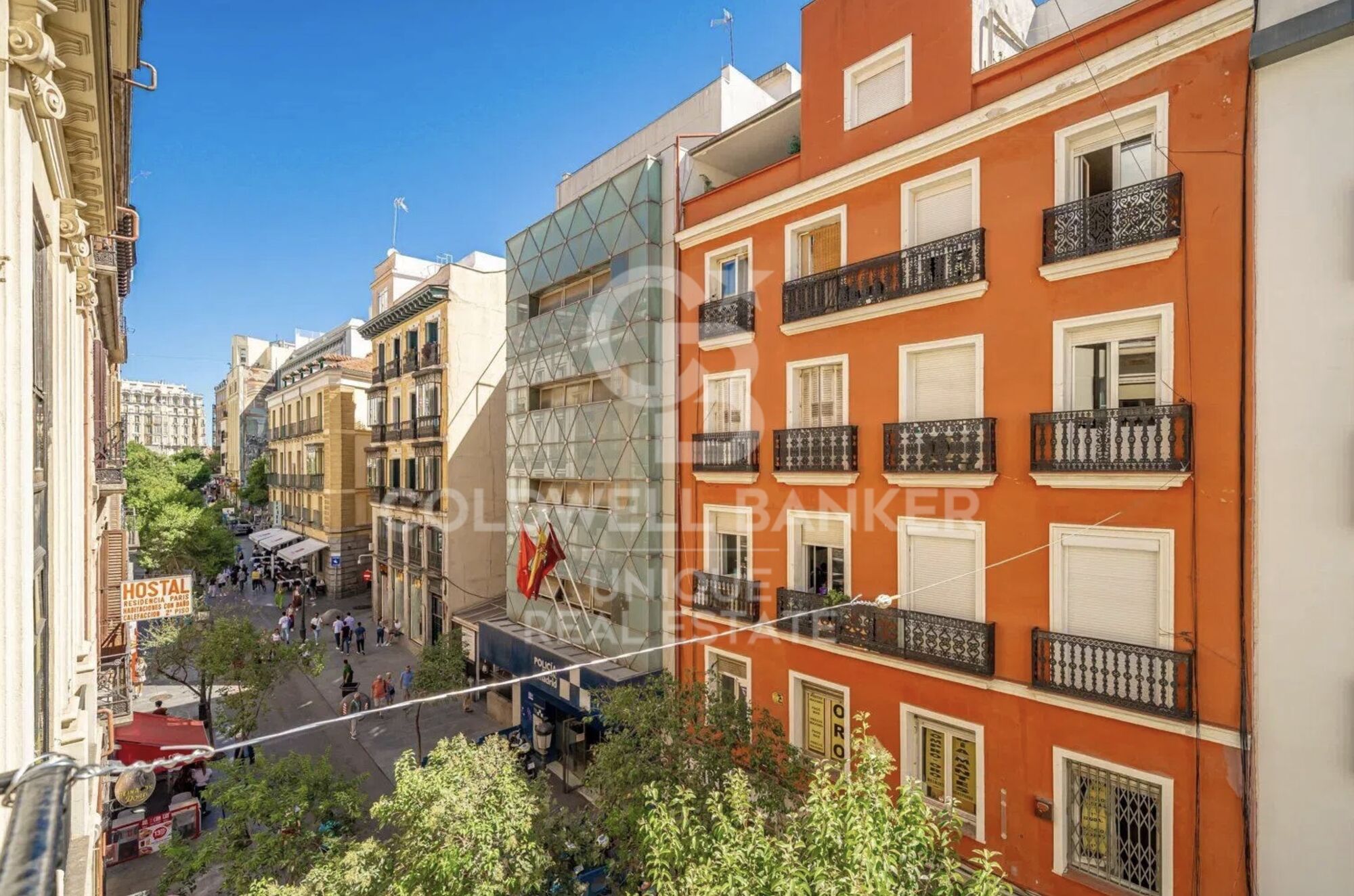 Exclusivo piso exterior de 4 habitaciones en pleno centro de Madrid