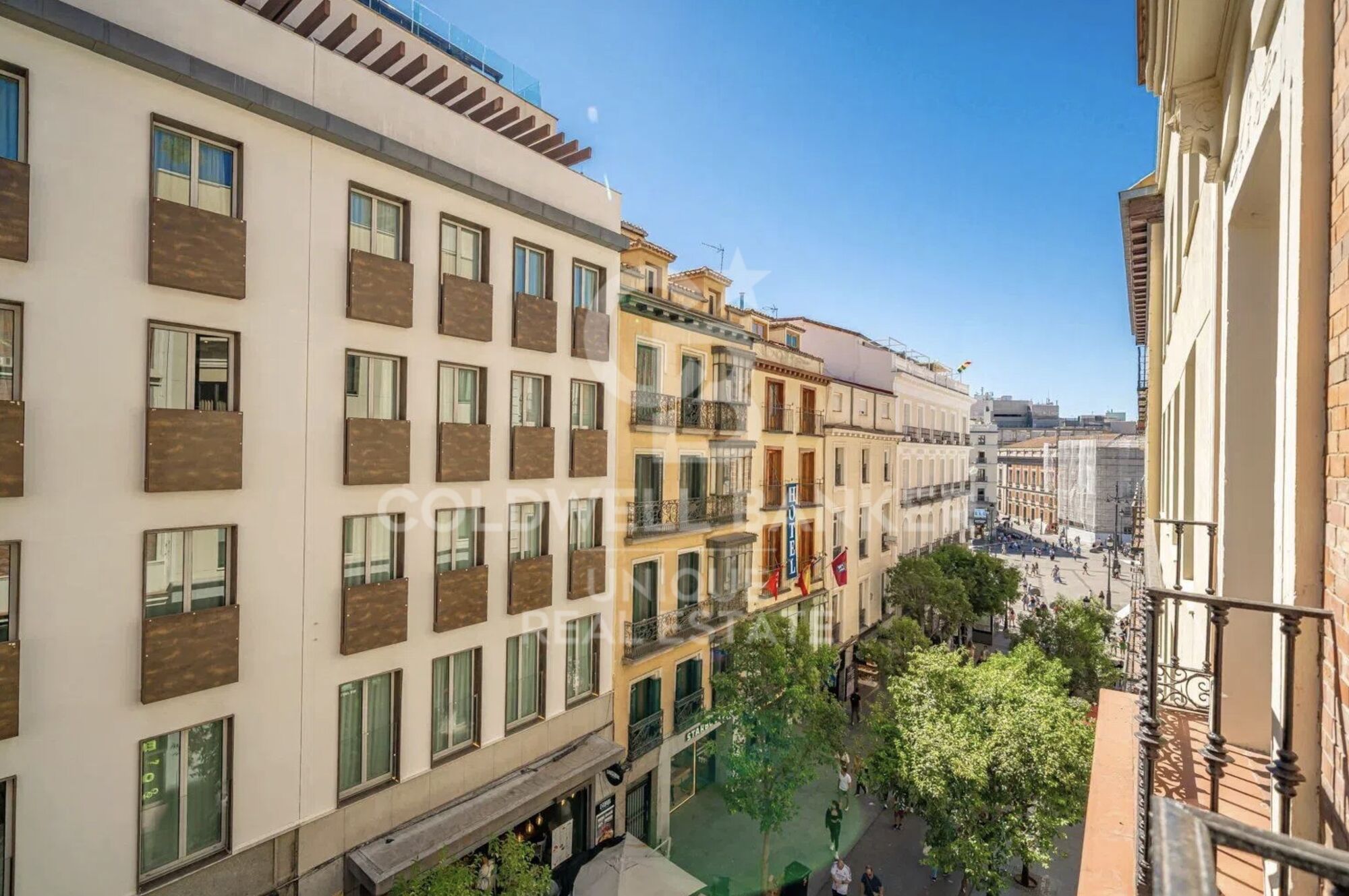 Exclusivo piso exterior de 4 habitaciones en pleno centro de Madrid