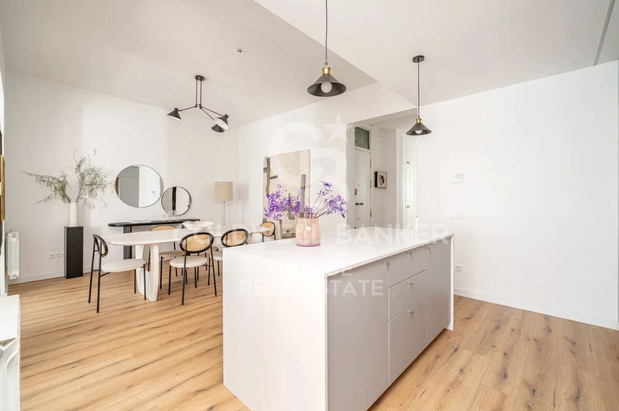 Exklusive Außenwohnung mit 4 Schlafzimmern im Herzen von Madrid