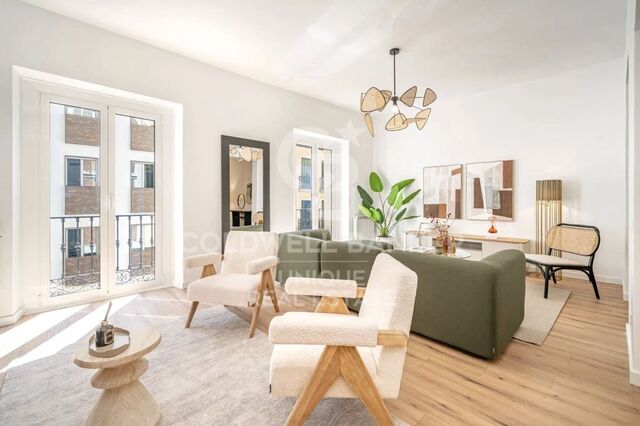 Exclusive exterior flat with 4 bedrooms in the heart of Madrid