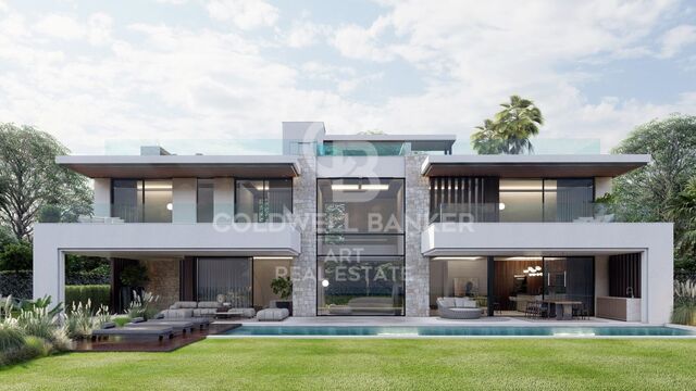 Terrain d'exception avec projet approuvé à quelques pas de la plage à Marbesa, Marbella