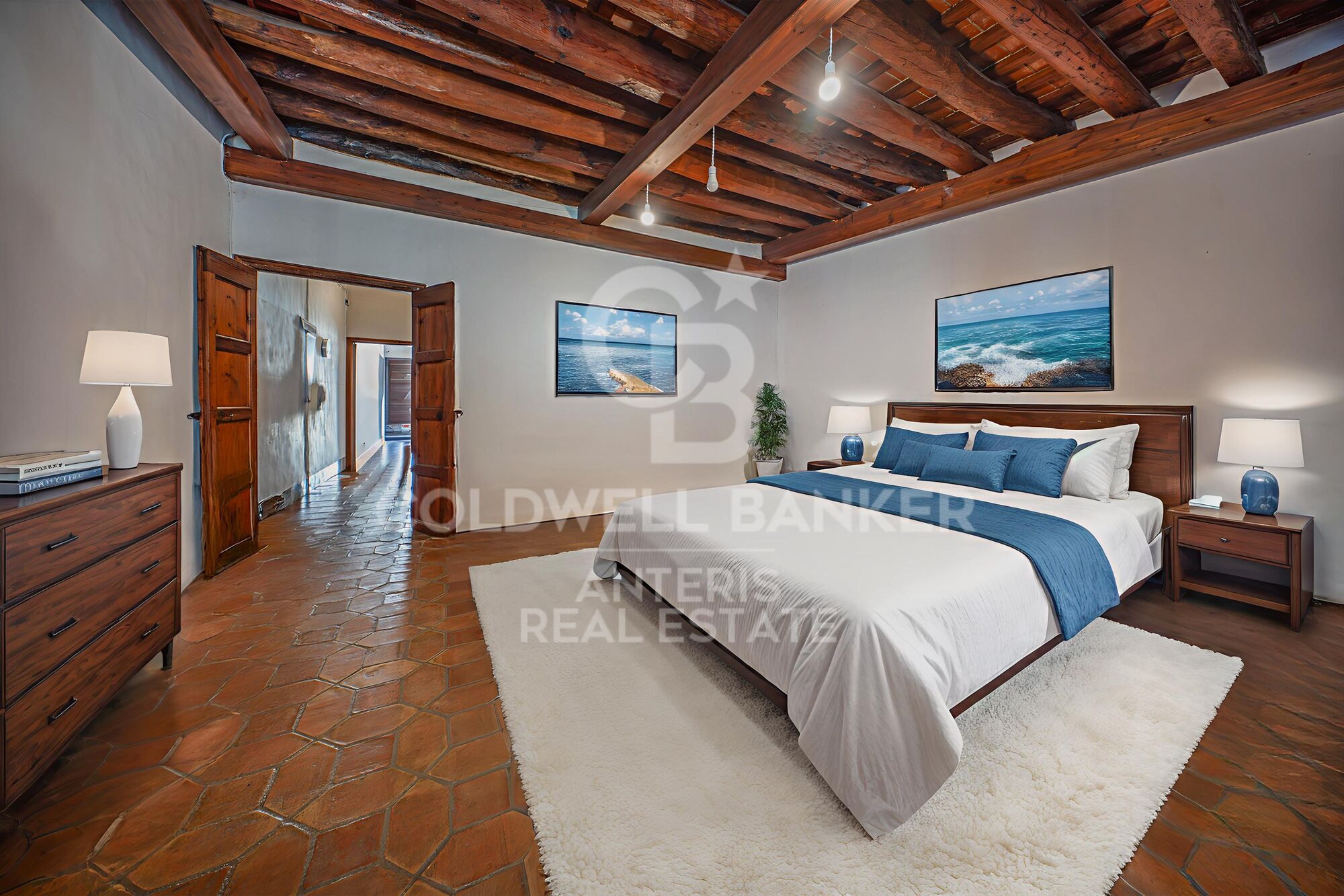 House with restaurant Investment opportunity