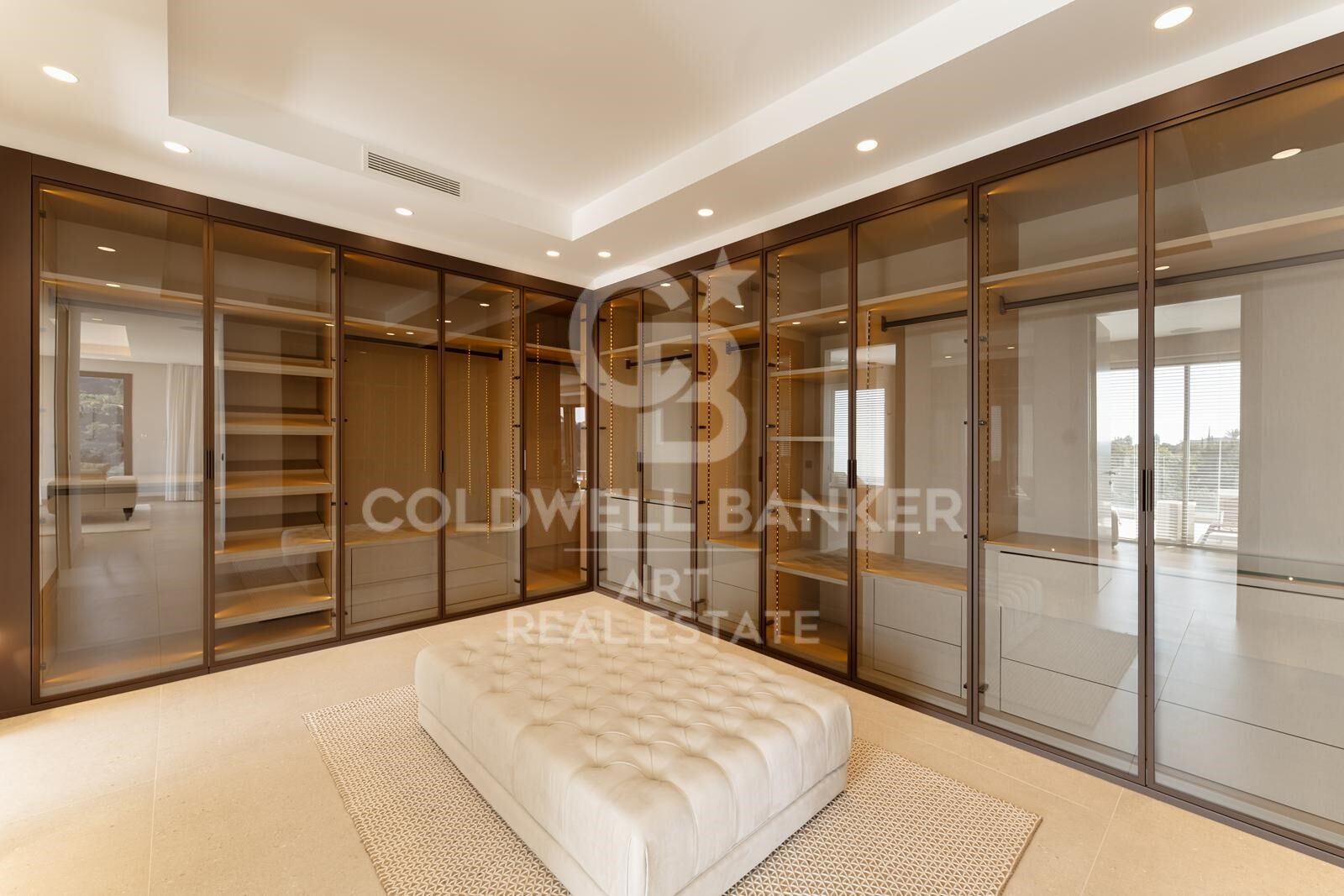 Moderne Villa mit Panoramablick in der prestigeträchtigen La Zagaleta, Benahavís