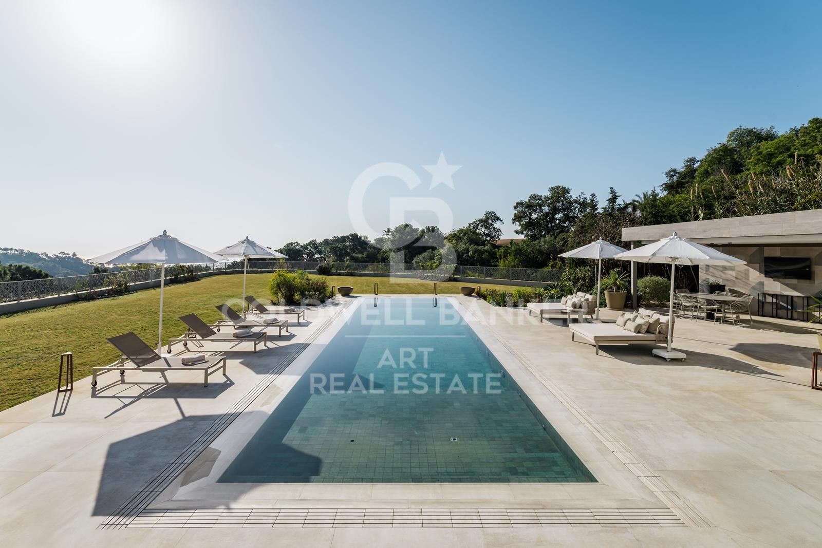 Villa moderna con vistas panorámicas en la prestigiosa La Zagaleta, Benahavís