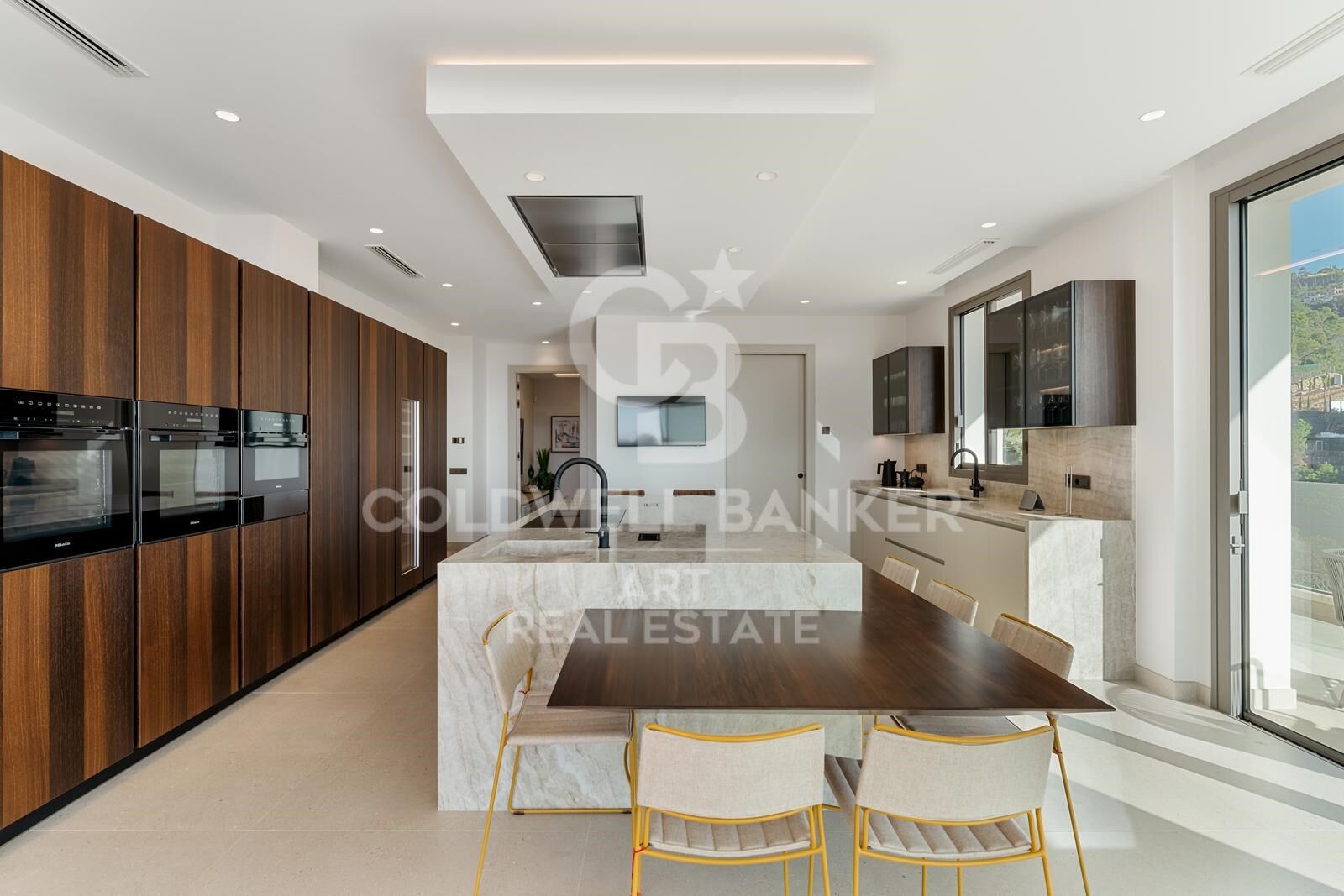 Villa moderne avec vues panoramiques dans la prestigieuse La Zagaleta, Benahavís