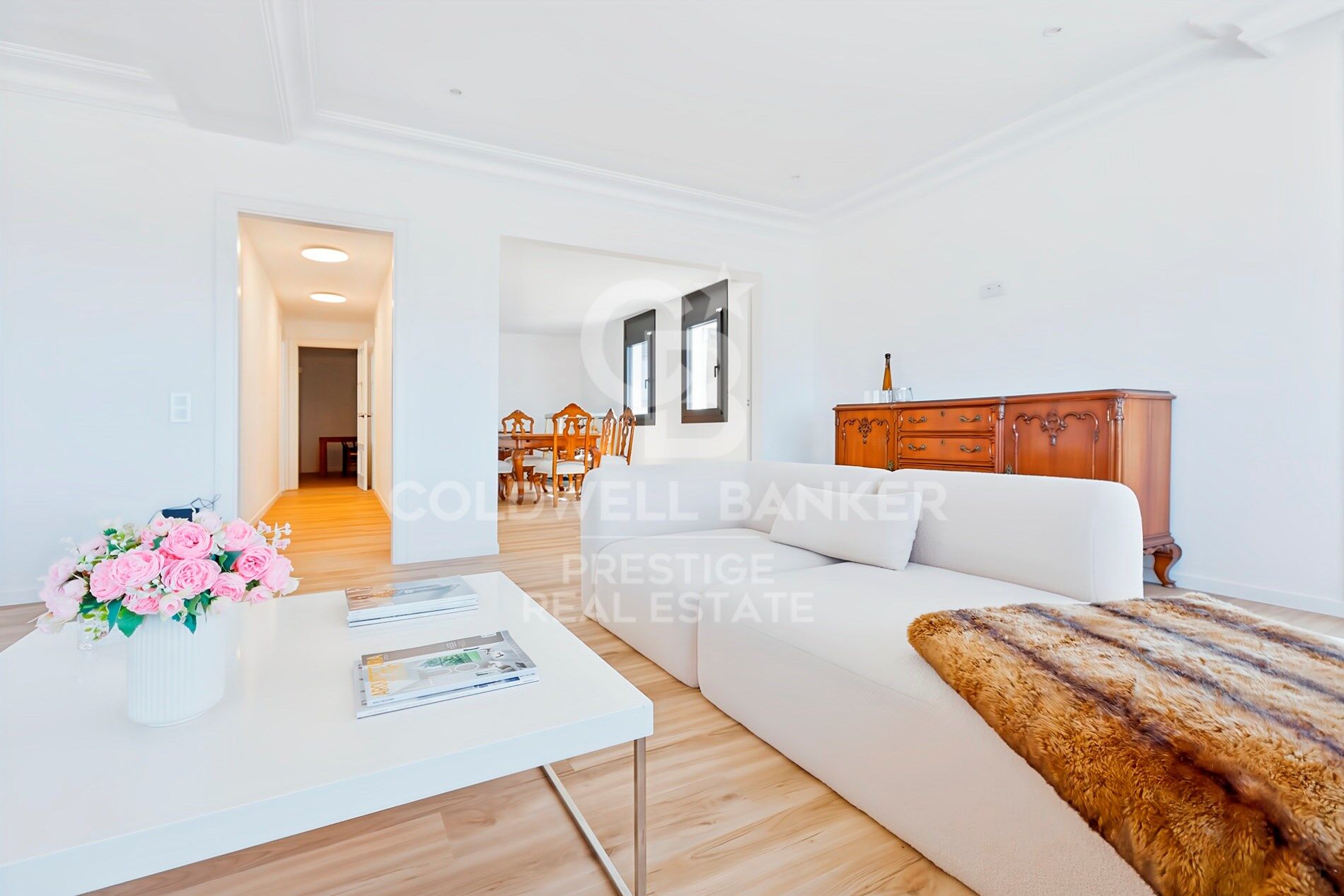 Spectaculaire maison rénovée avec piscine et vue panoramique à La Miranda,Barcelone