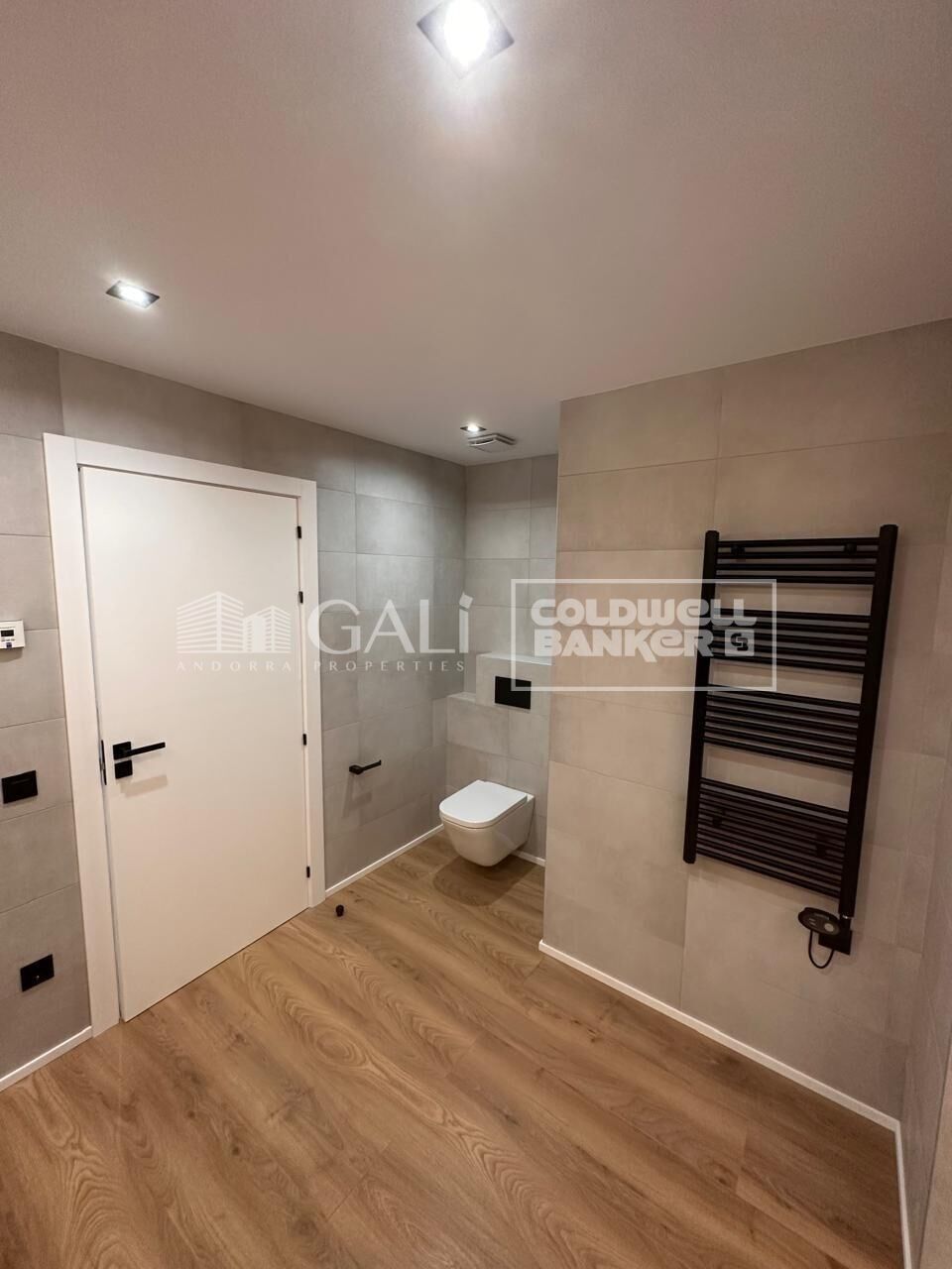 Apartment 4 Bedrooms Rent Andorra la Vella